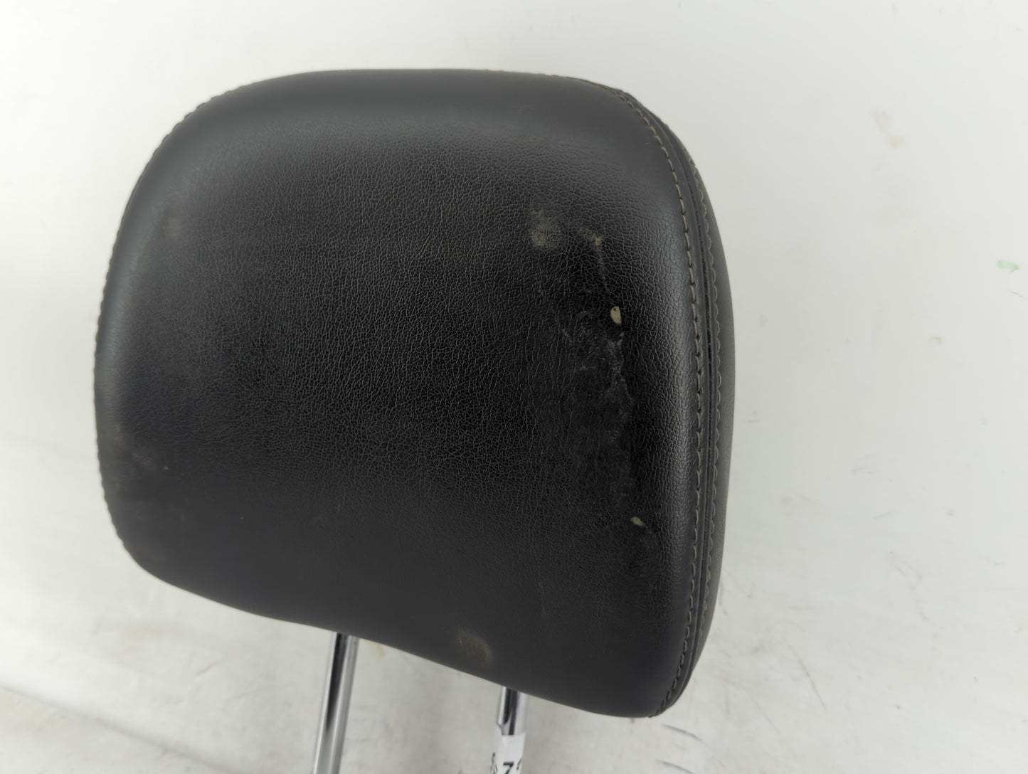 2013 Nissan Pathfinder Headrest Head Rest Rear Center Seat Fits OEM Used Auto Parts - Oemusedautoparts1.com