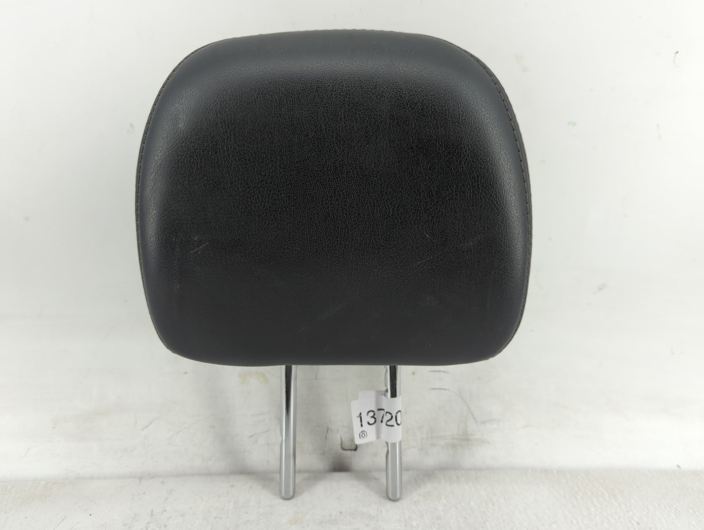 2013 Nissan Pathfinder Headrest Head Rest Rear Center Seat Fits OEM Used Auto Parts - Oemusedautoparts1.com