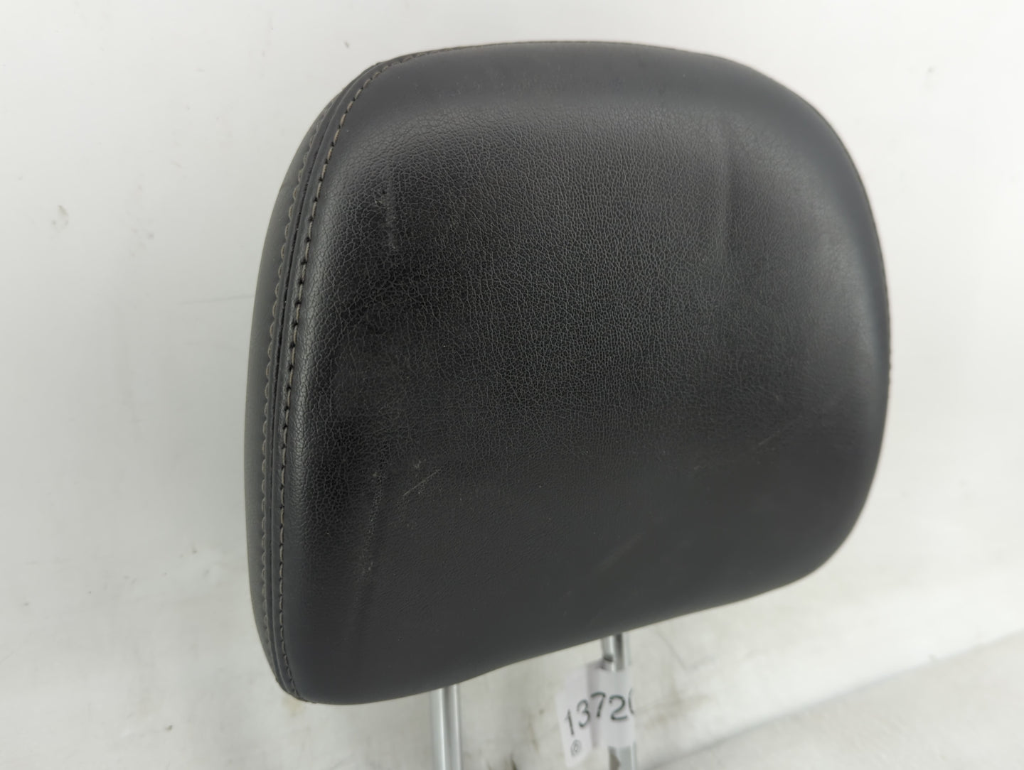 2013 Nissan Pathfinder Headrest Head Rest Rear Center Seat Fits OEM Used Auto Parts - Oemusedautoparts1.com