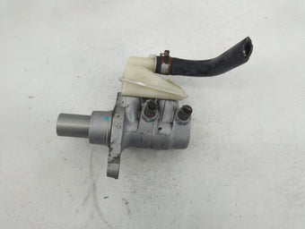 compare product 2013-2020 Nissan Pathfinder Brake Master Cylinder 1376367