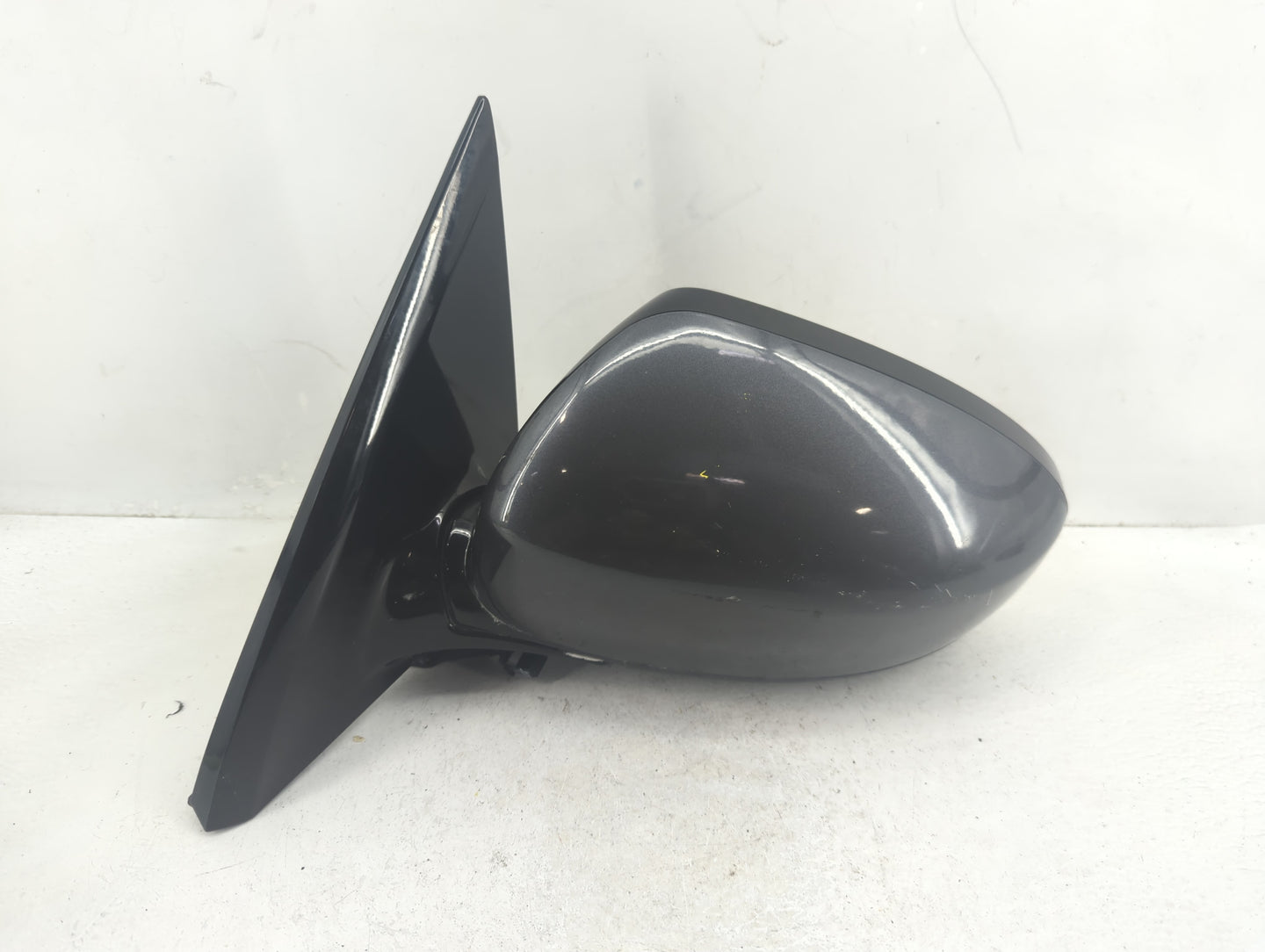 2013-2016 Nissan Pathfinder Driver Side View Mirror - Left Door Mirror OEM Used - Oemusedautoparts1.com
