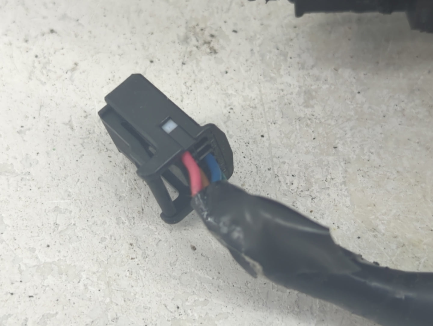 2013-2016 Nissan Pathfinder Driver Side View Mirror - Left Door Mirror OEM Used - Oemusedautoparts1.com