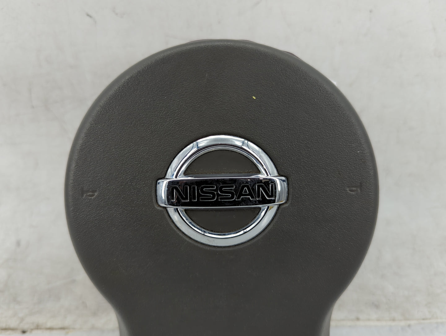 2013 Nissan Pathfinder Air Bag Driver Left Steering Wheel Mounted P/N:98510-9CF8A Fits OEM Used Auto Parts - Oemusedautopart