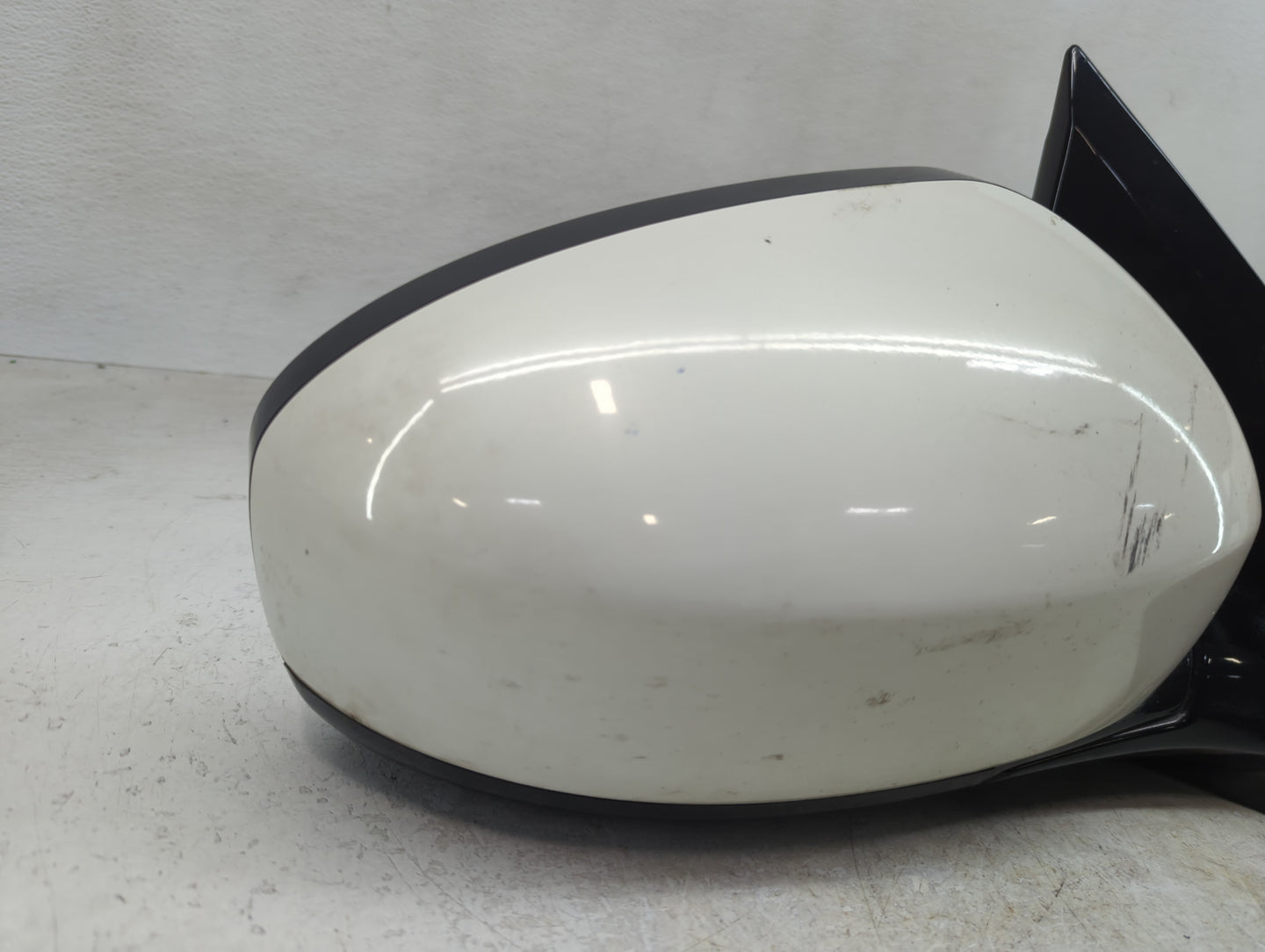 2013-2016 Nissan Pathfinder Driver Side View Mirror - Left Door Mirror OEM Used - Oemusedautoparts1.com