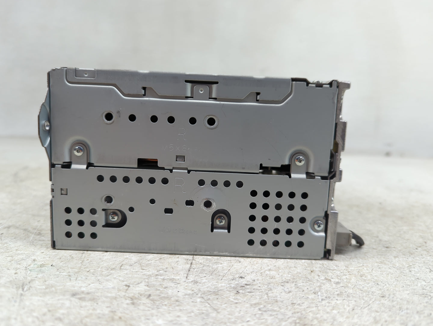 2013-2016 Nissan Pathfinder Radio AM FM Cd Player Receiver Replacement Fits Fits 2013 2014 2015 2016 OEM Used Auto Parts - O