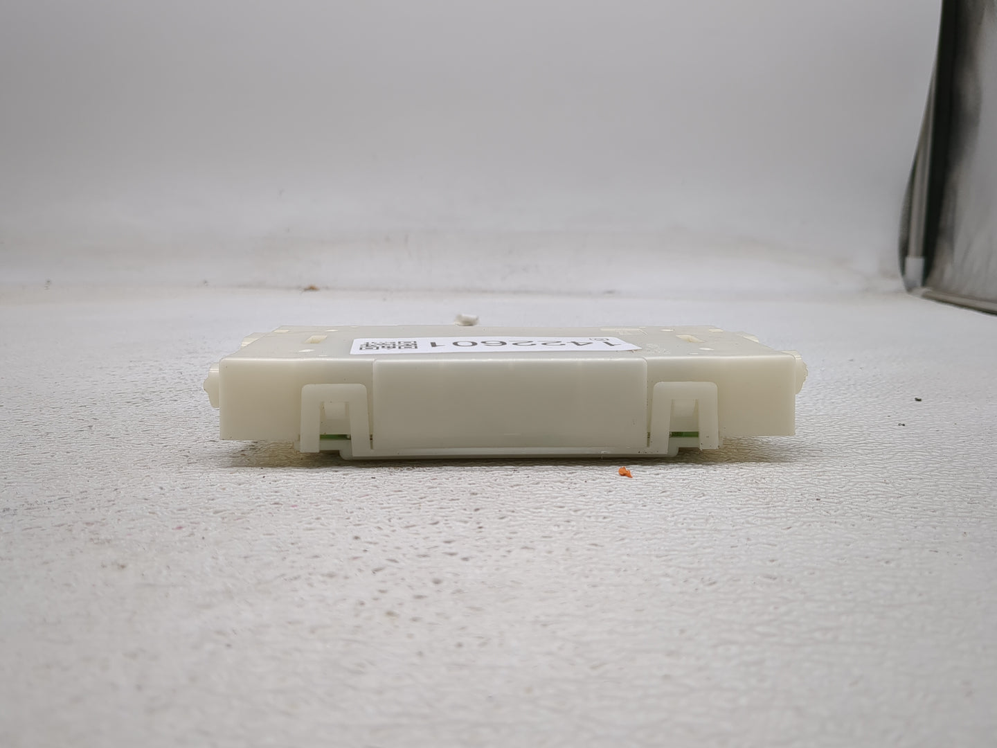 2013-2013 Nissan Pathfinder Temperature Control Module 27760-9pf0a - Oemusedautoparts1.com