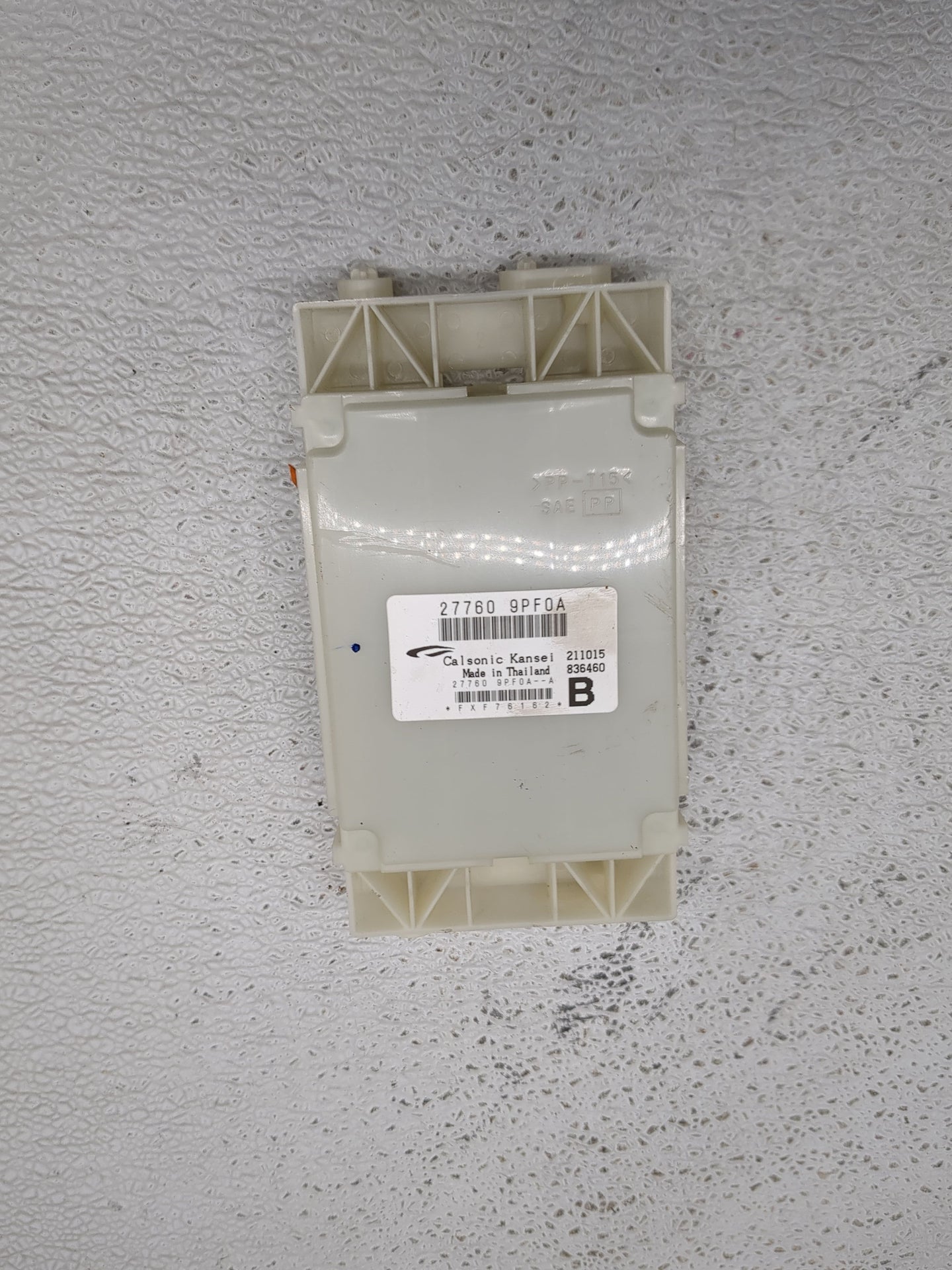 2013-2013 Nissan Pathfinder Temperature Control Module 27760-9pf0a - Oemusedautoparts1.com