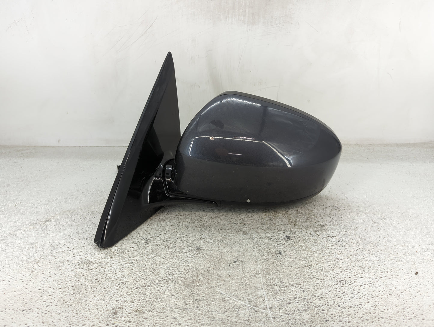 2013-2016 Nissan Pathfinder Driver Side View Mirror - Left Door Mirror OEM Used - Oemusedautoparts1.com