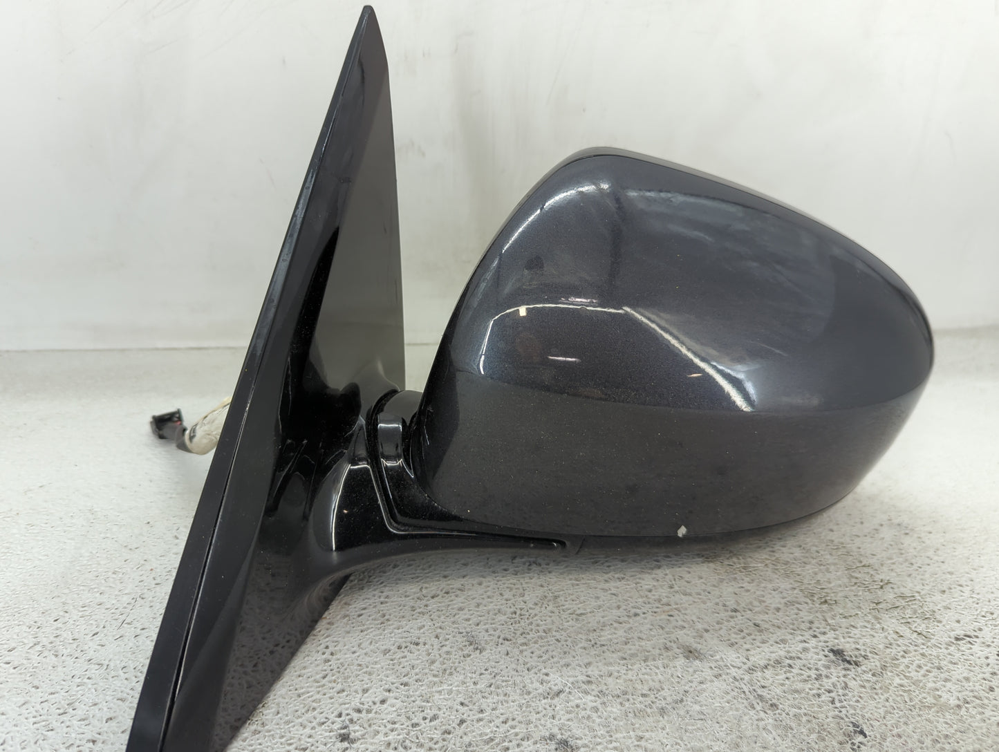 2013-2016 Nissan Pathfinder Driver Side View Mirror - Left Door Mirror OEM Used - Oemusedautoparts1.com