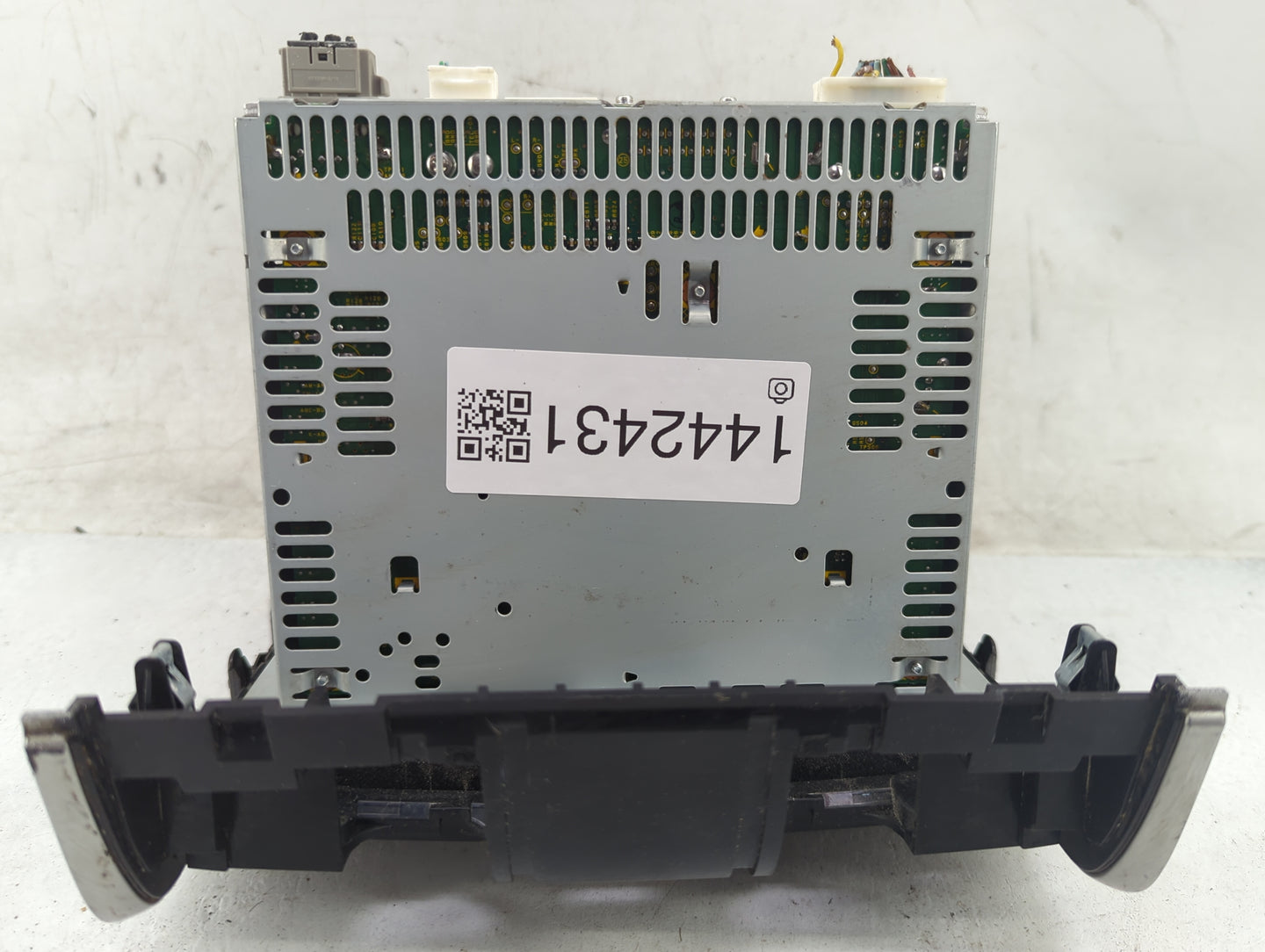 2013-2016 Nissan Pathfinder Radio AM FM Cd Player Receiver Replacement P/N:28185 3KA1A PP-3441H Fits Fits 2013 2014 2015 201