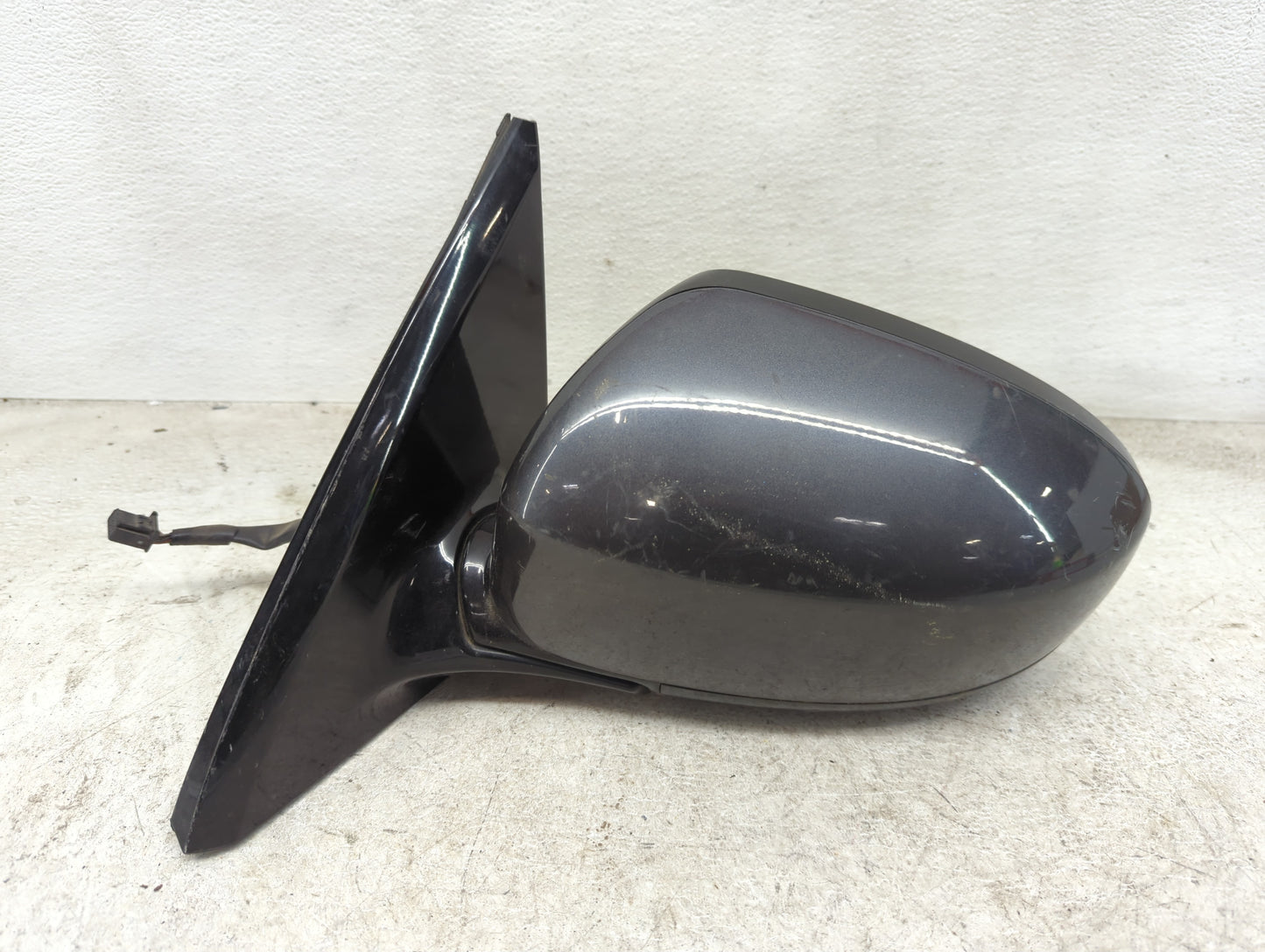 2013-2016 Nissan Pathfinder Driver Side View Mirror - Left Door Mirror OEM Used - Oemusedautoparts1.com