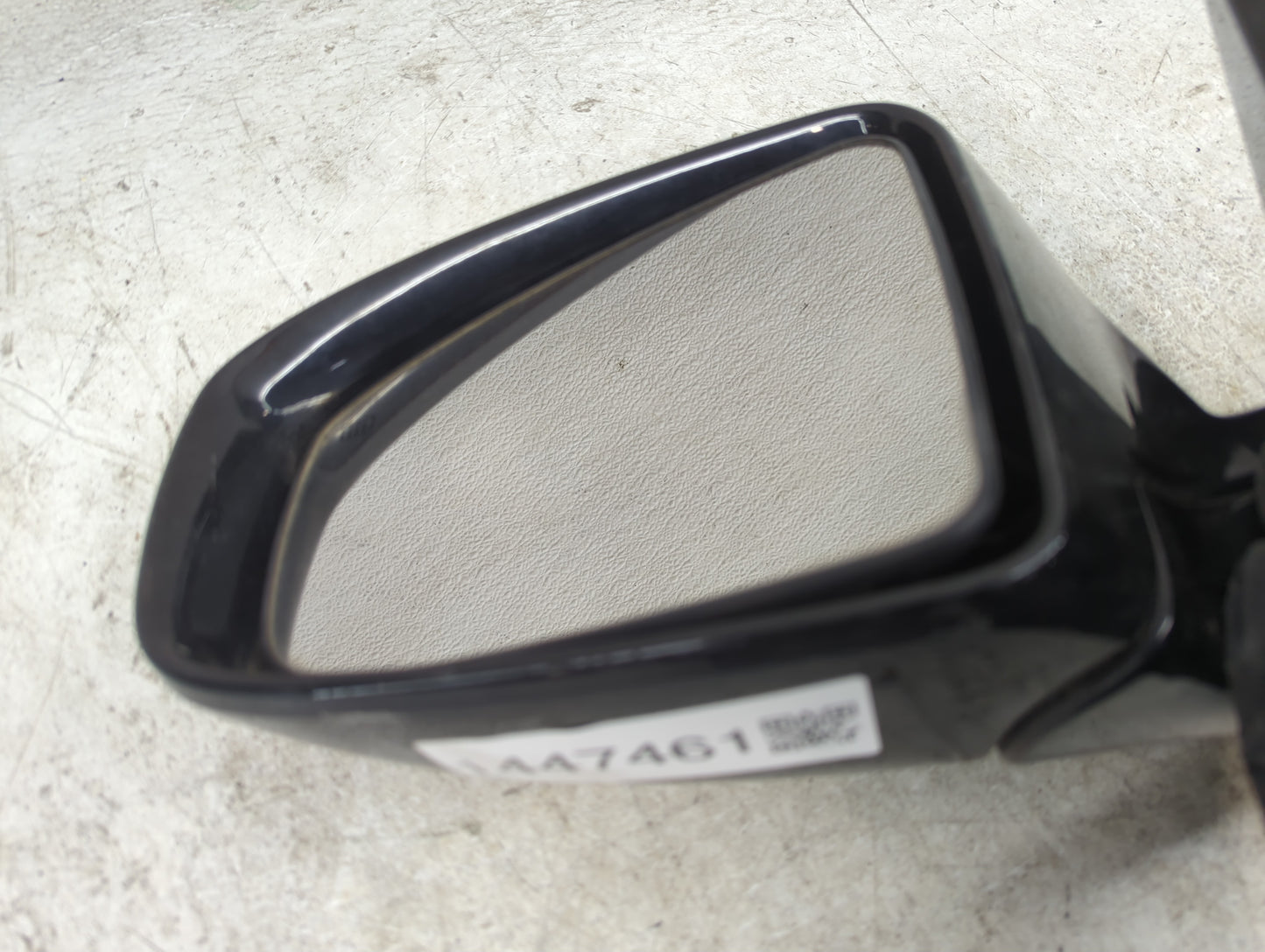 2013-2016 Nissan Pathfinder Driver Side View Mirror - Left Door Mirror OEM Used - Oemusedautoparts1.com