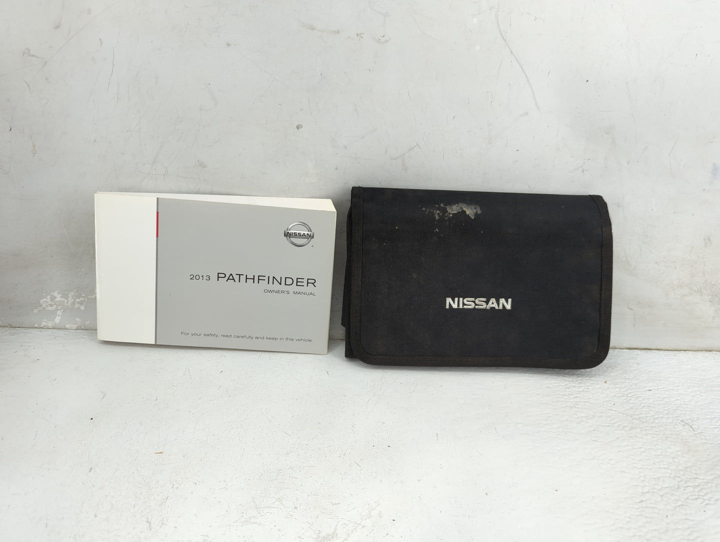 2013 Nissan Pathfinder Owners Manual Book Guide P/N:OM3E 0R52U1 OEM Used Auto Parts - Oemusedautoparts1.com