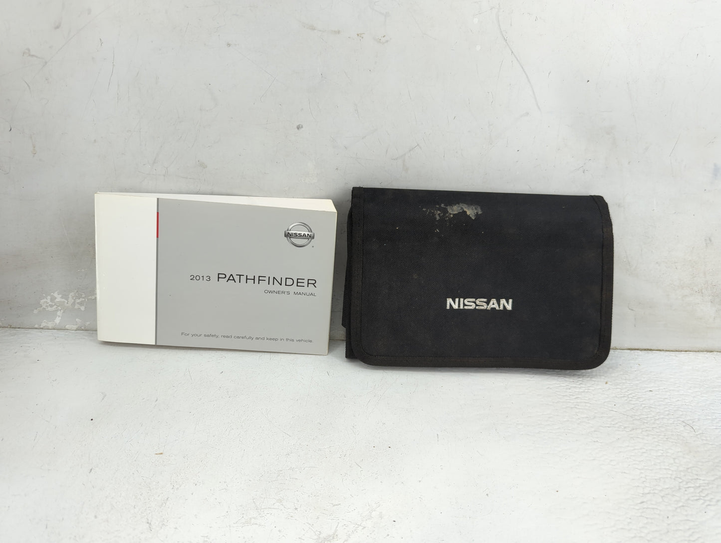 2013 Nissan Pathfinder Owners Manual Book Guide P/N:OM3E 0R52U1 OEM Used Auto Parts - Oemusedautoparts1.com
