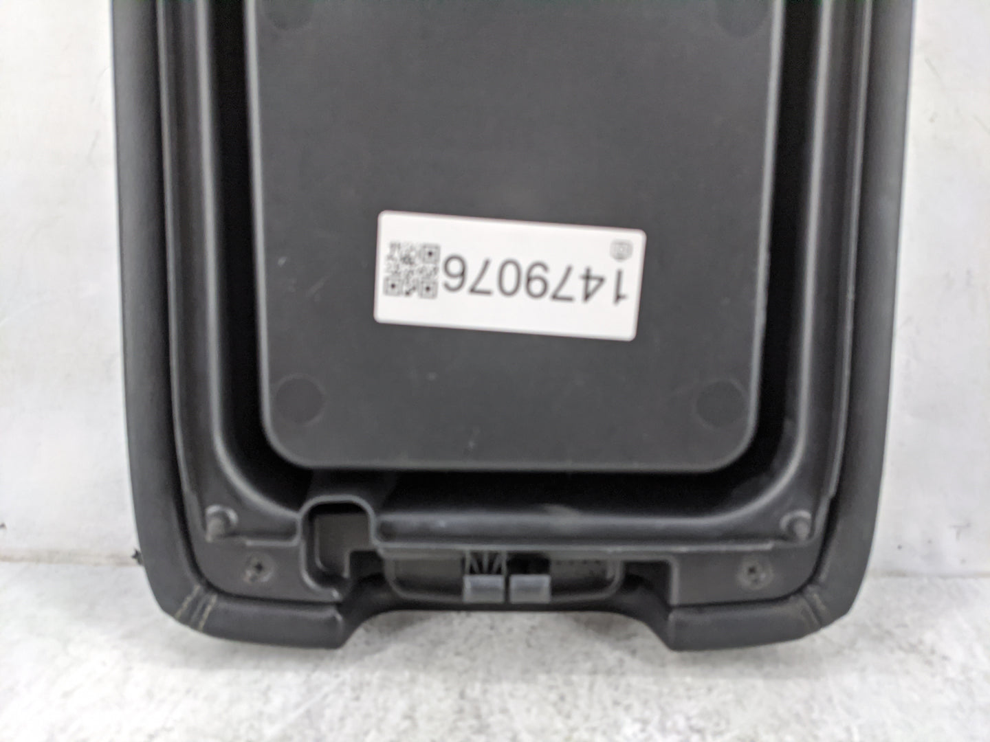 2013 Nissan Pathfinder Center Console Armrest Cover Lid P/N:96920 3KA1A VG22 Fits OEM Used Auto Parts - Oemusedautoparts1.co