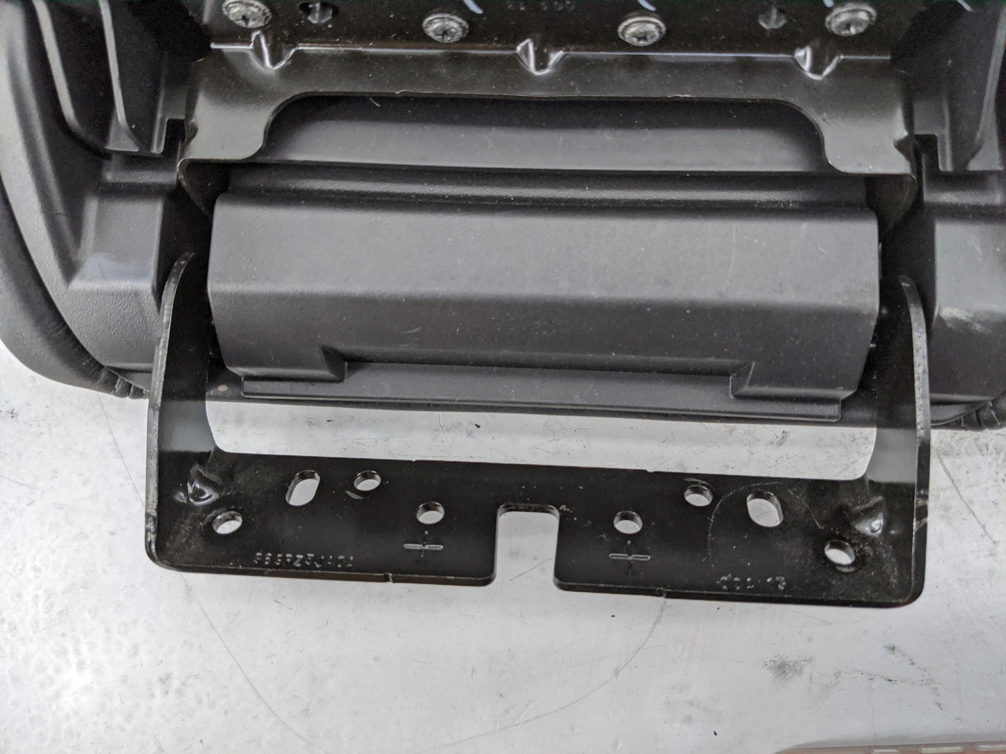 2013 Nissan Pathfinder Center Console Armrest Cover Lid P/N:96920 3KA1A VG22 Fits OEM Used Auto Parts - Oemusedautoparts1.co