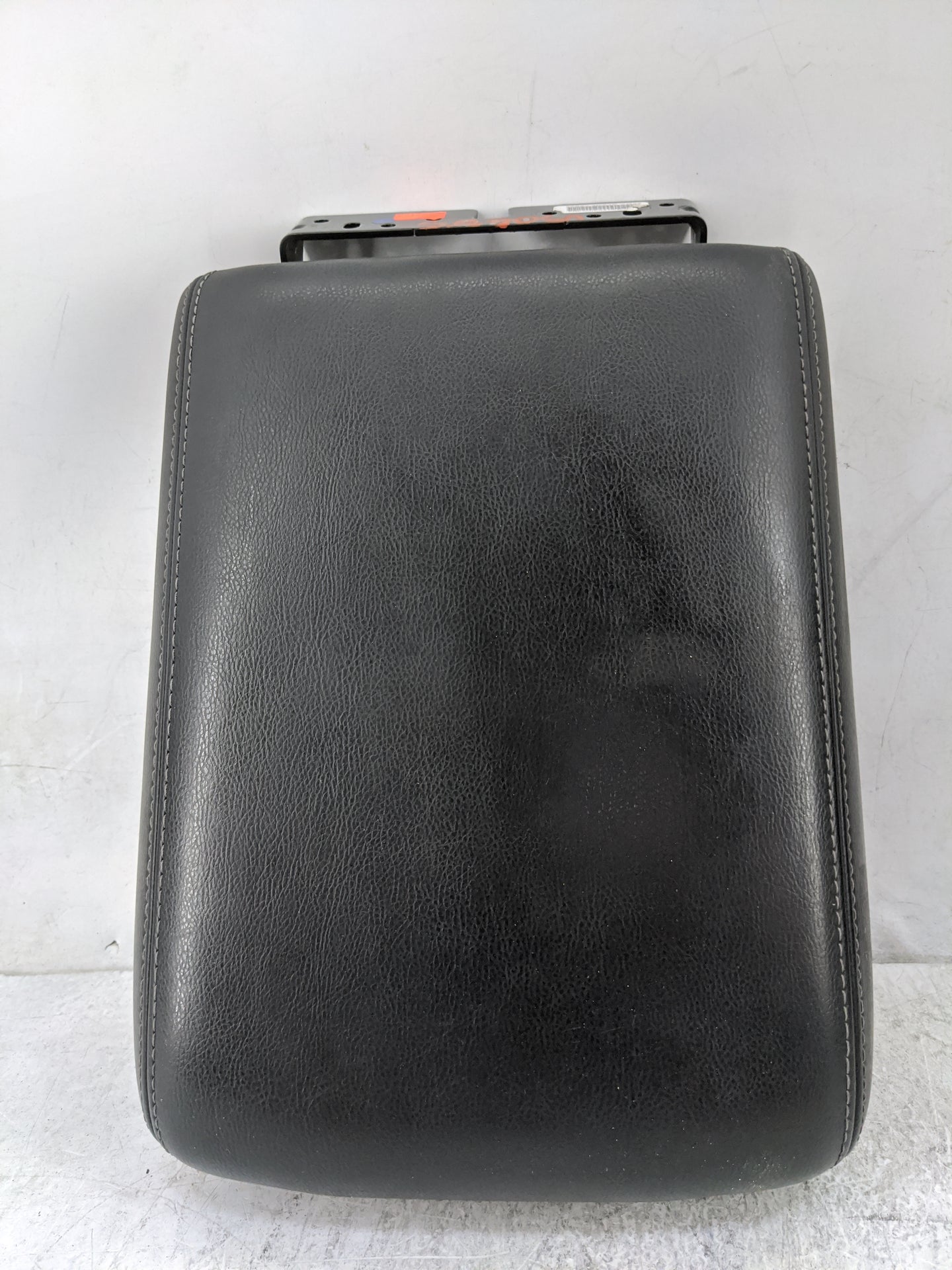 2013 Nissan Pathfinder Center Console Armrest Cover Lid P/N:96920 3KA1A 96920-3KA1A Fits OEM Used Auto Parts - Oemusedautopa