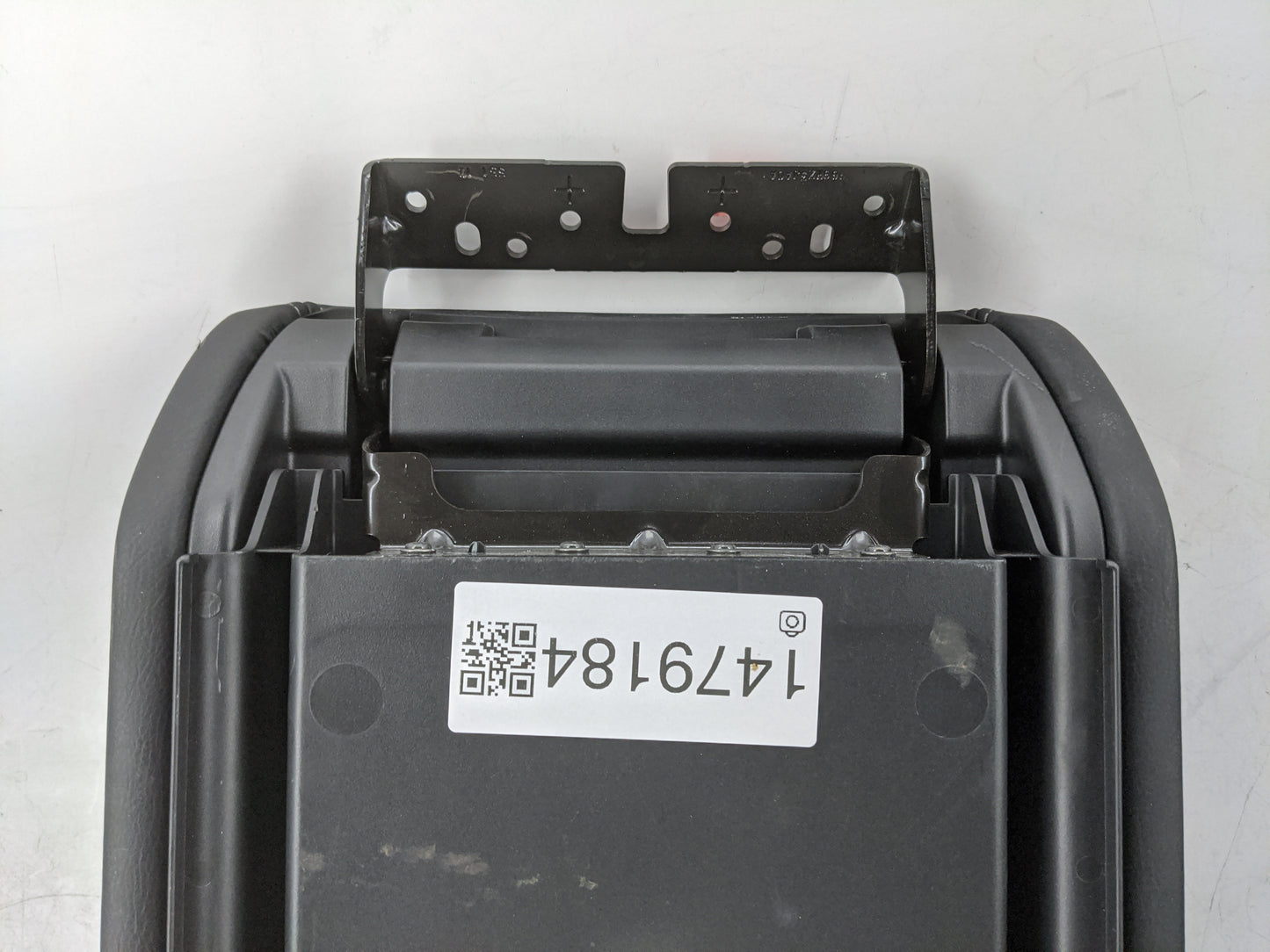 2013 Nissan Pathfinder Center Console Armrest Cover Lid P/N:96920 3KA1A 96920-3KA1A Fits OEM Used Auto Parts - Oemusedautopa
