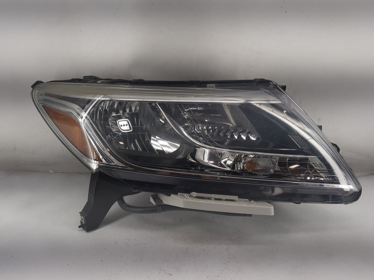 2013 Nissan Pathfinder Passenger Right Oem Head Light Headlight Lamp 1518524 - Oemusedautoparts1.com