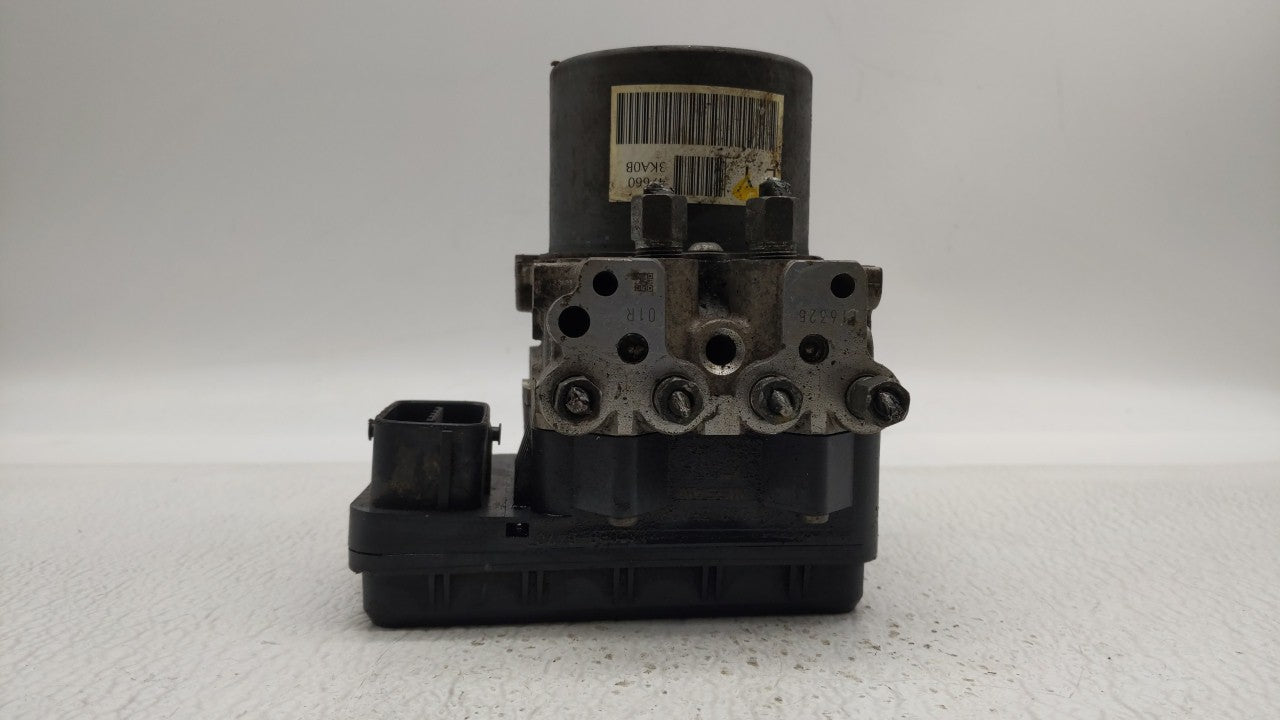 2013-2014 Nissan Pathfinder ABS Pump Control Module Replacement P/N:47660 3KA0A 47660 3KA0B Fits Fits 2013 2014 OEM Used Aut