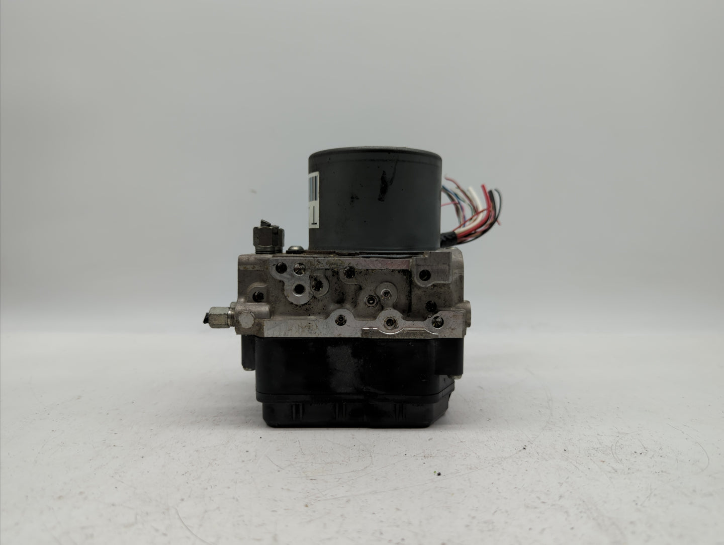 2013-2014 Nissan Pathfinder ABS Pump Control Module Replacement P/N:47660 3KD0A Fits Fits 2013 2014 OEM Used Auto Parts - Oe