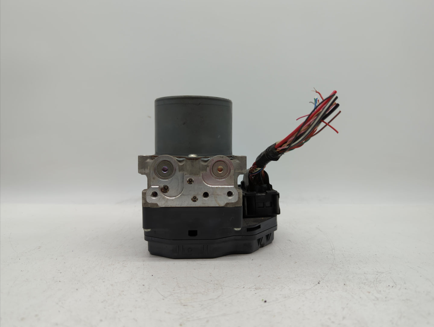 2013-2014 Nissan Pathfinder ABS Pump Control Module Replacement P/N:47660 3KD0A Fits Fits 2013 2014 OEM Used Auto Parts - Oe