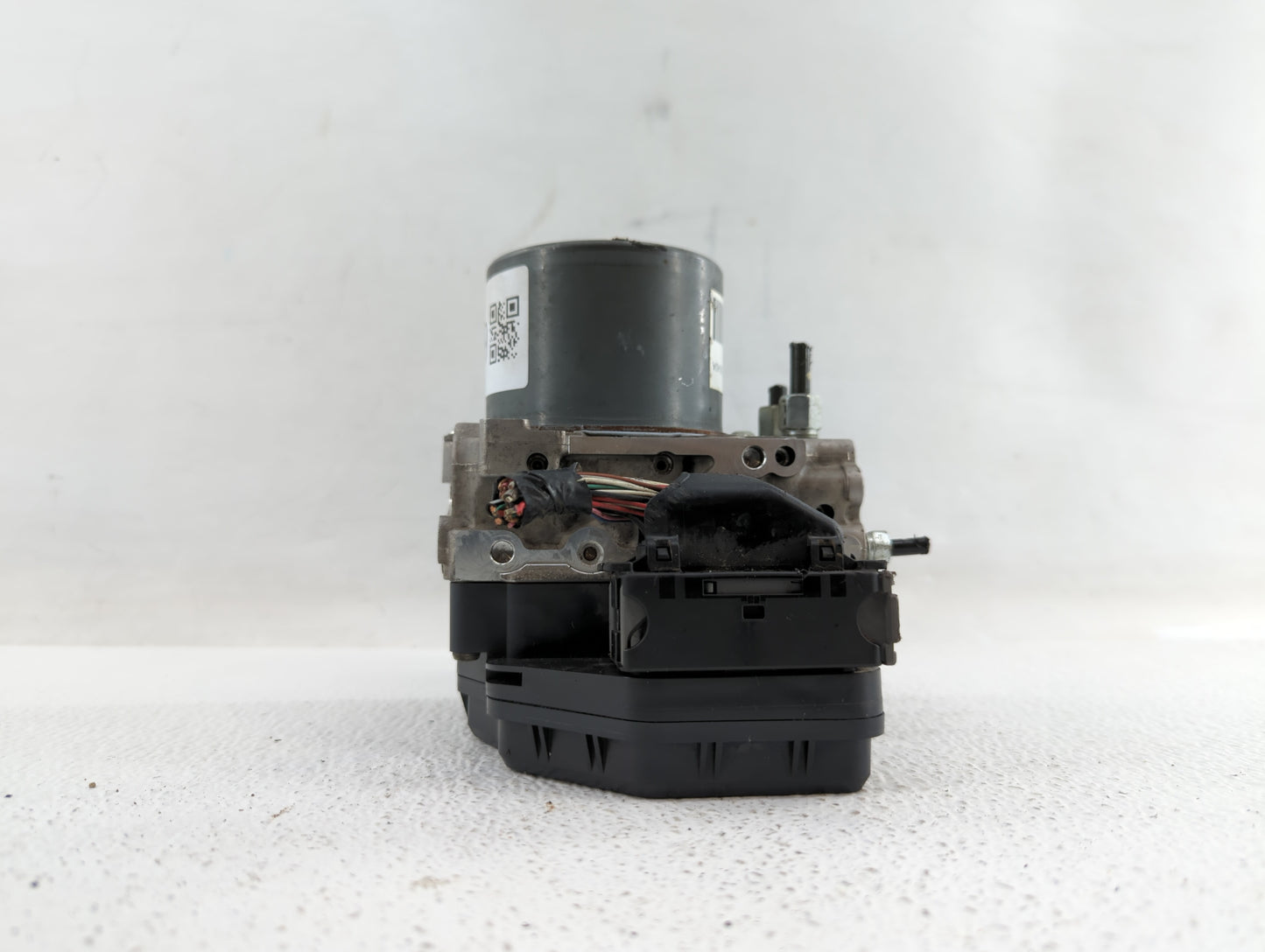 2013 Nissan Pathfinder ABS Pump Control Module Replacement P/N:47660 3KA0A Fits OEM Used Auto Parts - Oemusedautoparts1.com