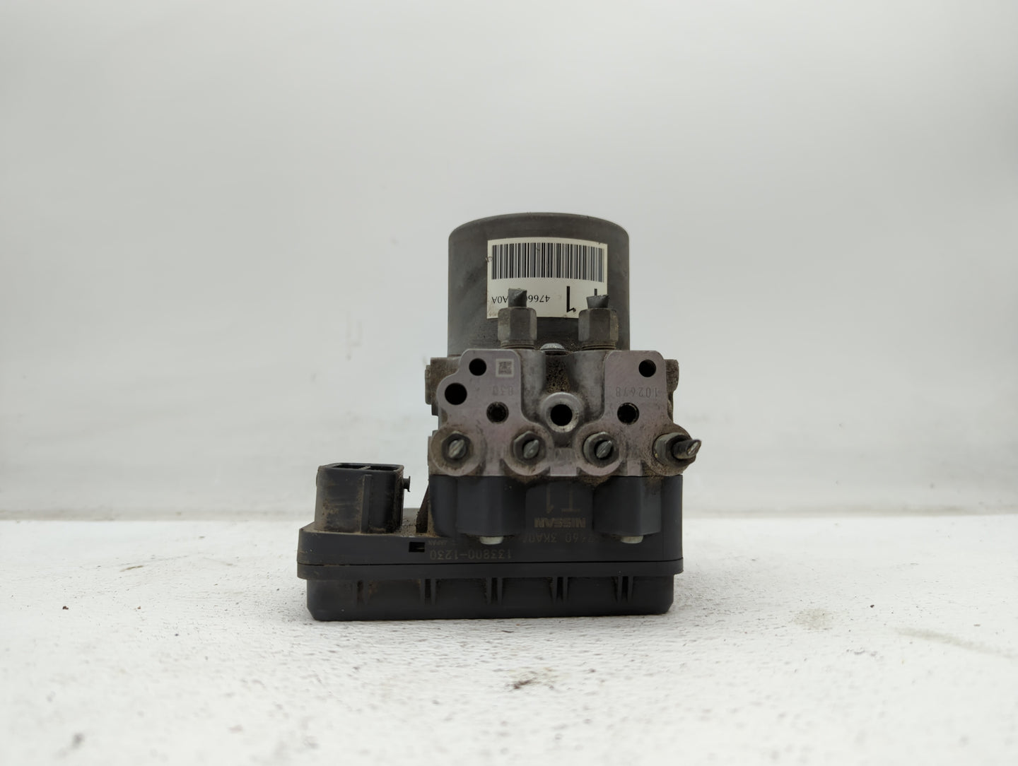 2013-2014 Nissan Pathfinder ABS Pump Control Module Replacement P/N:47660 3KA0A 47660 3KA0B Fits Fits 2013 2014 OEM Used Aut