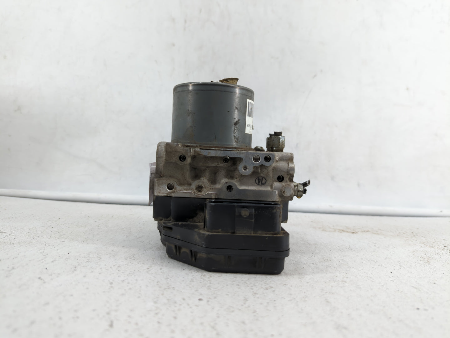 2013-2014 Nissan Pathfinder ABS Pump Control Module Replacement P/N:47660 3KA0A 47660 3KA0B Fits Fits 2013 2014 OEM Used Aut