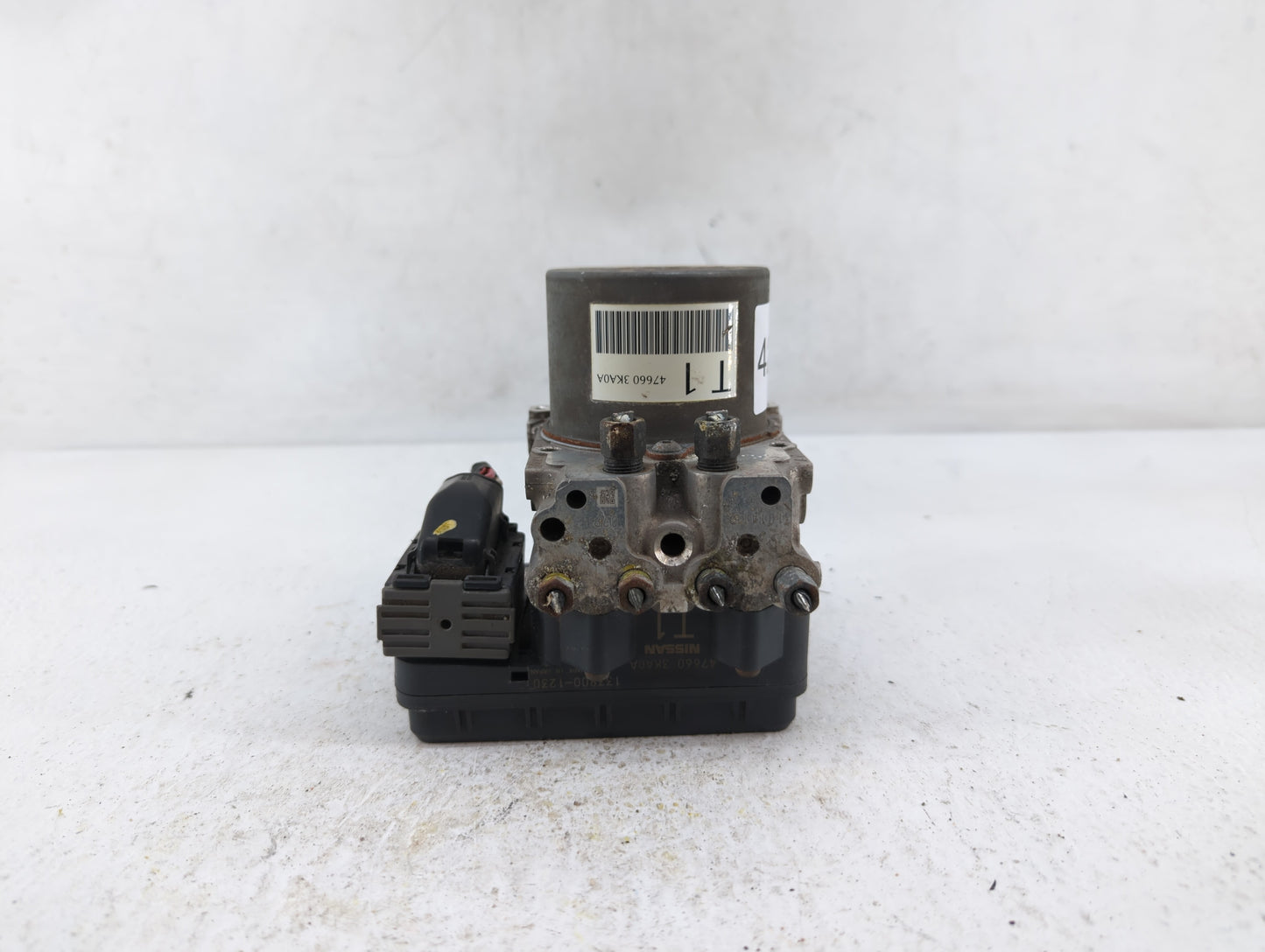 2013-2014 Nissan Pathfinder ABS Pump Control Module Replacement P/N:47660 3KA0A 47660 3KA0B Fits Fits 2013 2014 OEM Used Aut