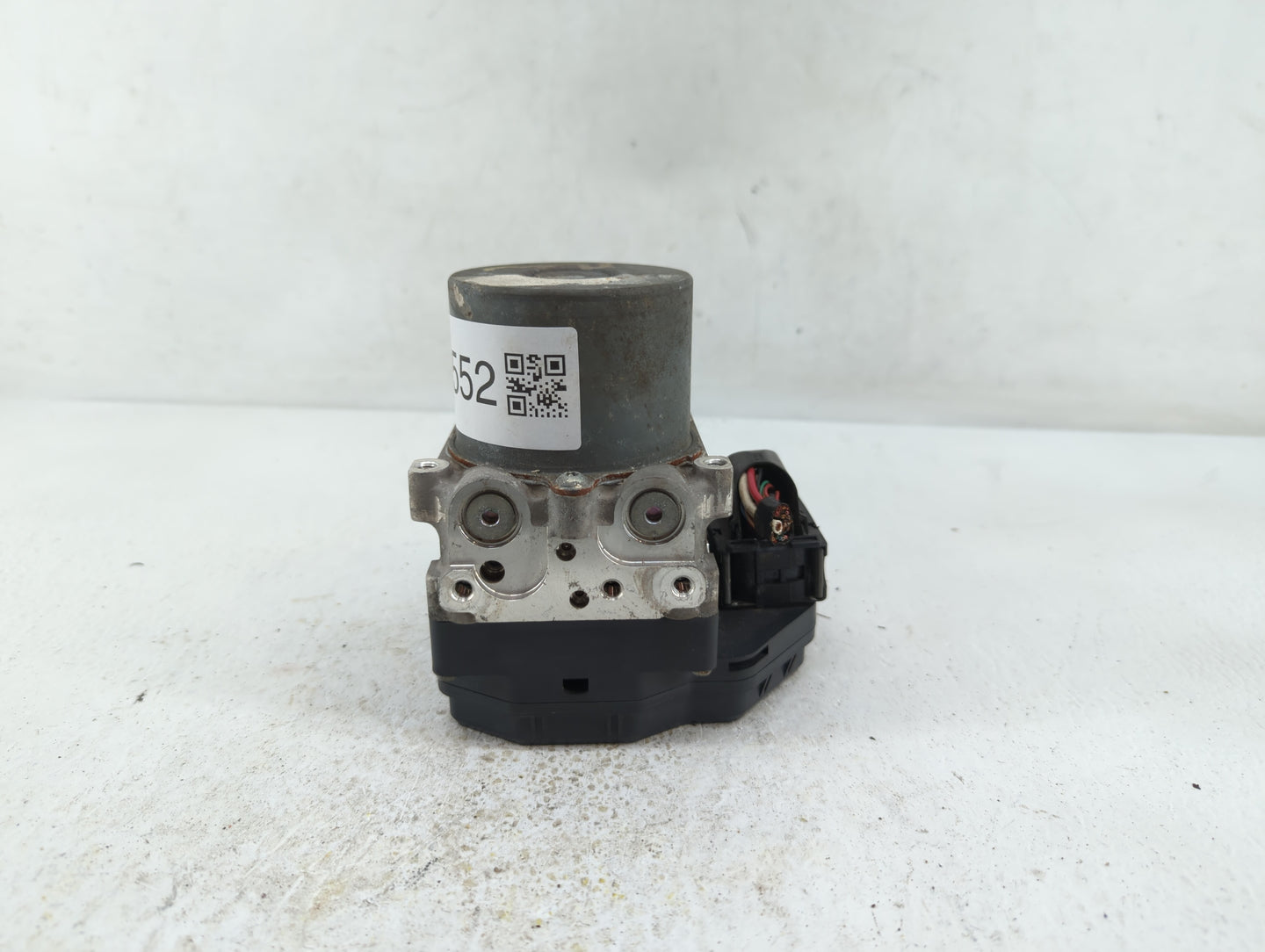 2013-2014 Nissan Pathfinder ABS Pump Control Module Replacement P/N:47660 3KA0A 47660 3KA0B Fits Fits 2013 2014 OEM Used Aut