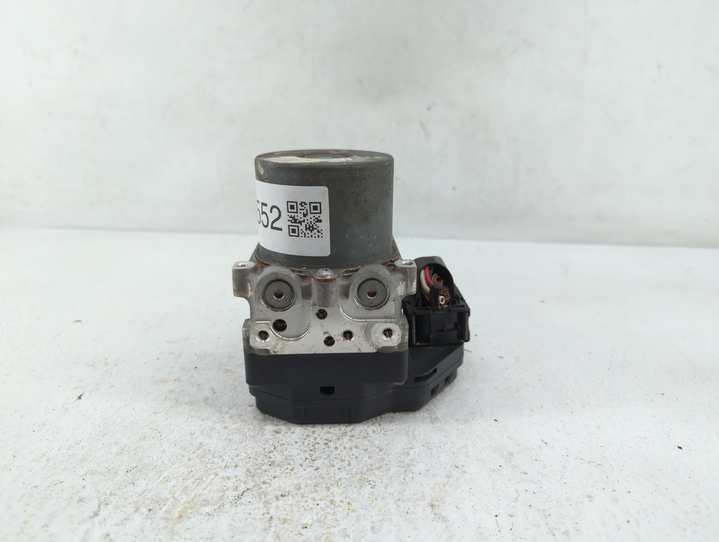 2013-2014 Nissan Pathfinder ABS Pump Control Module Replacement P/N:47660 3KA0A 47660 3KA0B Fits Fits 2013 2014 OEM Used Aut