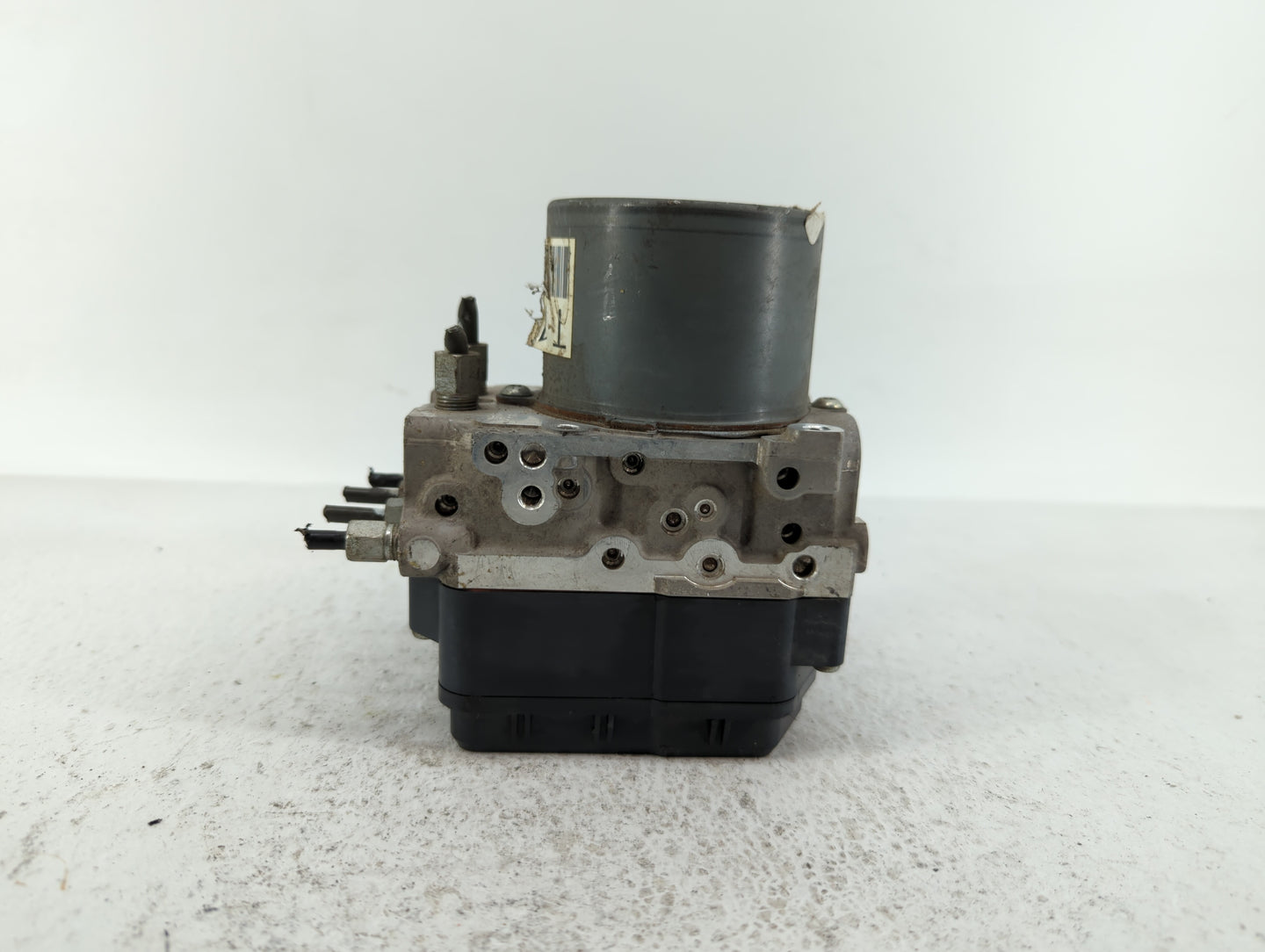 2013-2014 Nissan Pathfinder ABS Pump Control Module Replacement P/N:47660 3KA0A Fits Fits 2013 2014 OEM Used Auto Parts - Oe