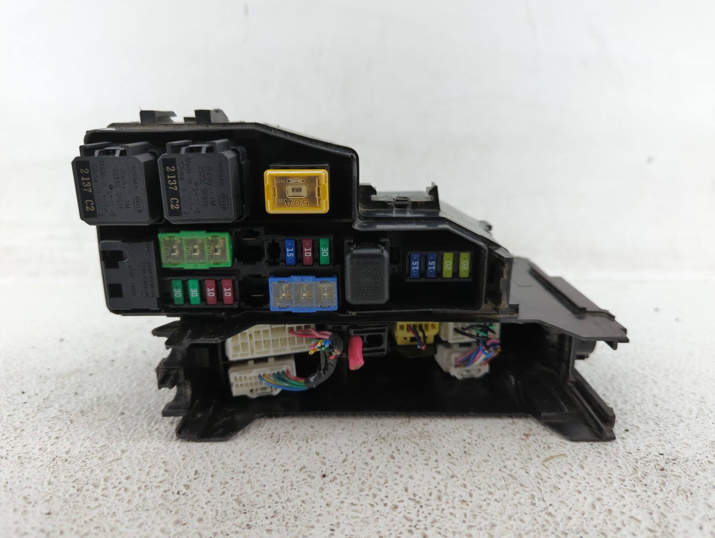 2013 Nissan Pathfinder Fusebox Fuse Box Panel Relay Module P/N:3889 Fits OEM Used Auto Parts - Oemusedautoparts1.com