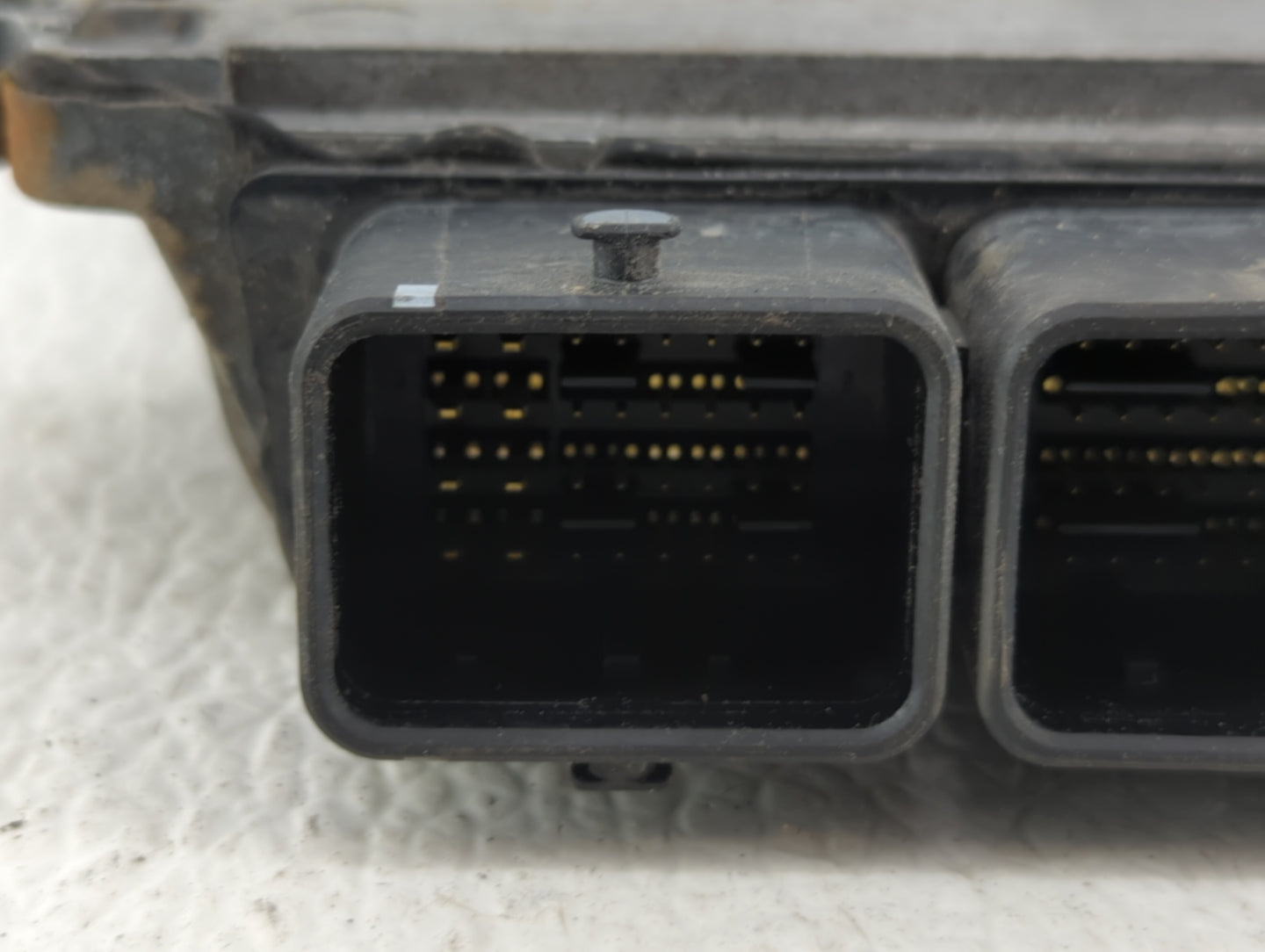 2013 Nissan Pathfinder PCM Engine Control Computer ECU ECM PCU OEM P/N:MEC128-220 F1 Fits OEM Used Auto Parts - Oemusedautop