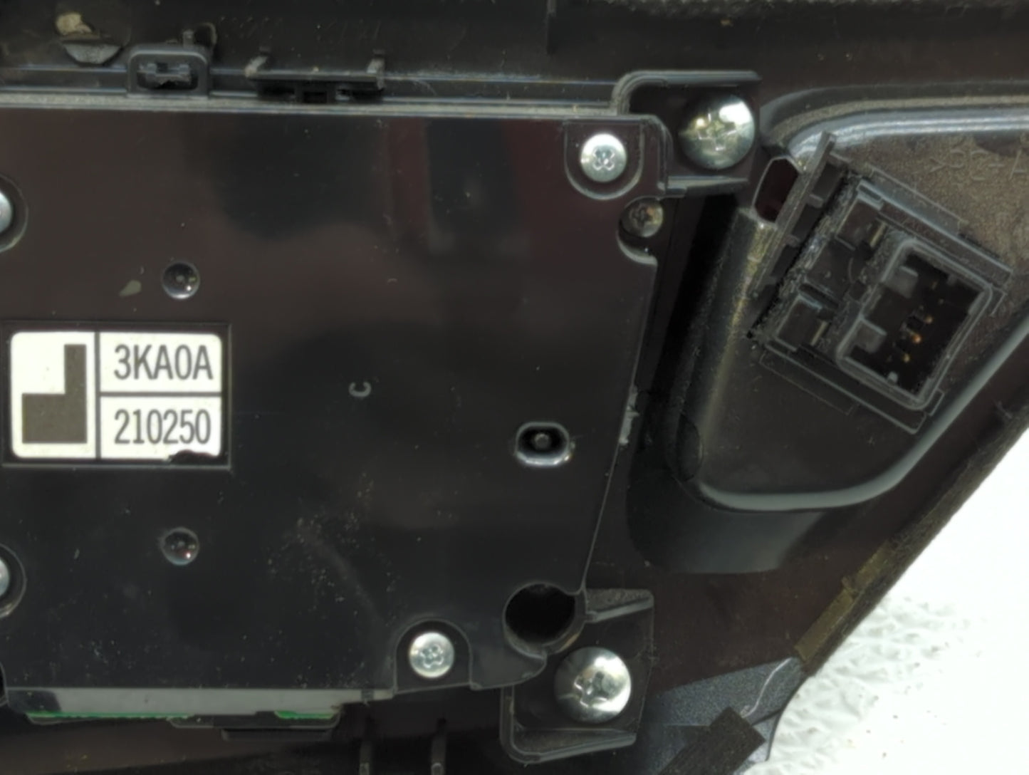 2013-2016 Nissan Pathfinder Information Display Screen - Oemusedautoparts1.com