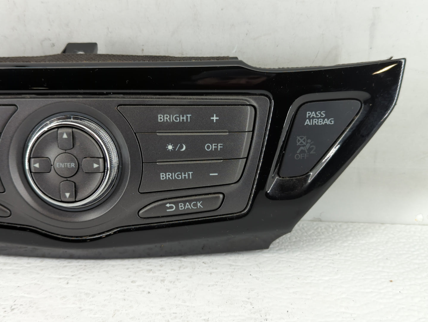 2013-2016 Nissan Pathfinder Information Display Screen - Oemusedautoparts1.com