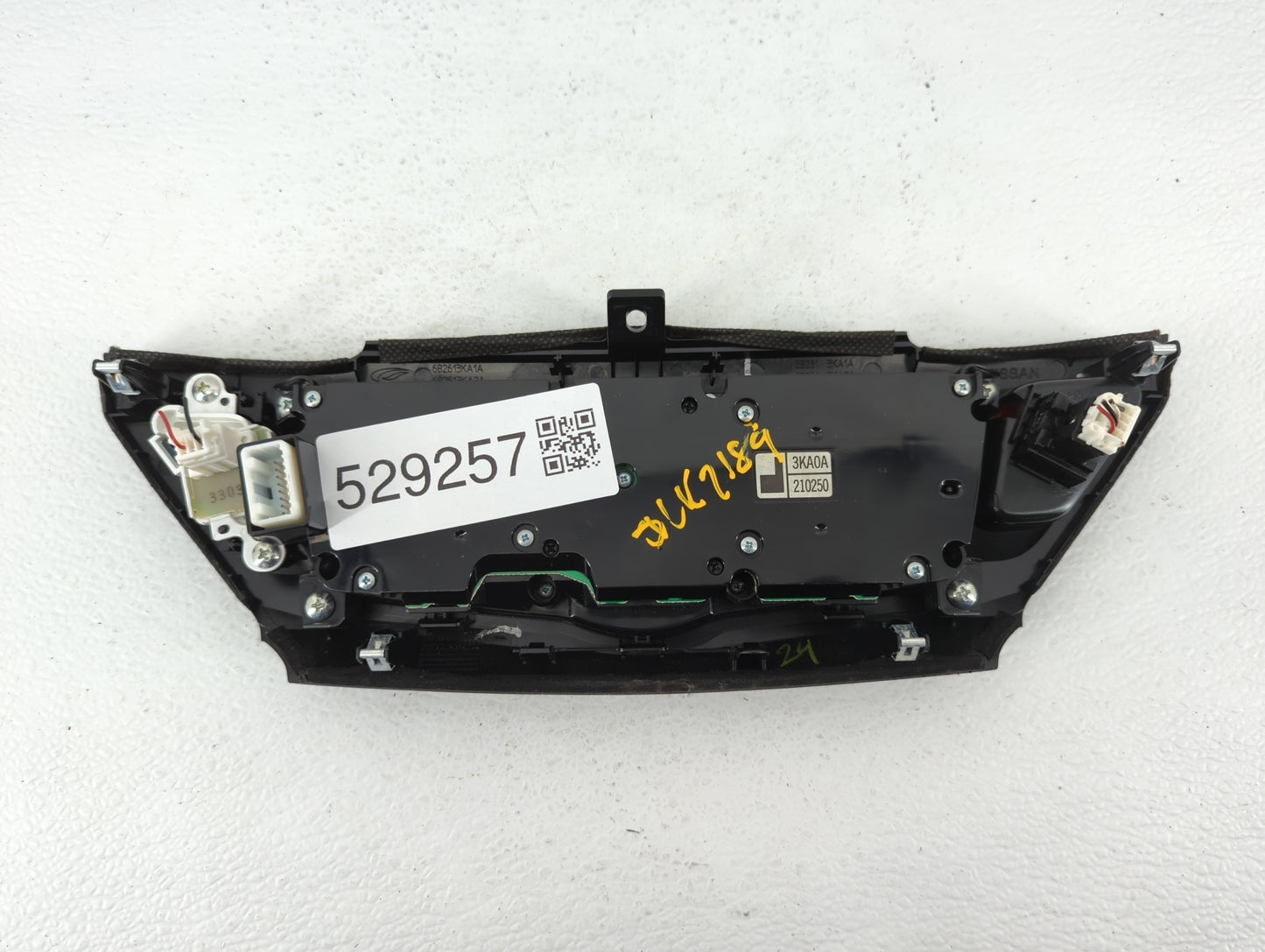 2013-2016 Nissan Pathfinder Information Display Screen - Oemusedautoparts1.com