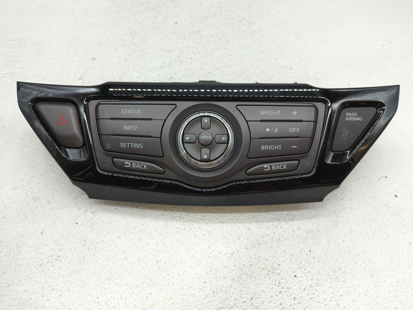 2013-2014 Nissan Pathfinder Radio Control Panel - Oemusedautoparts1.com