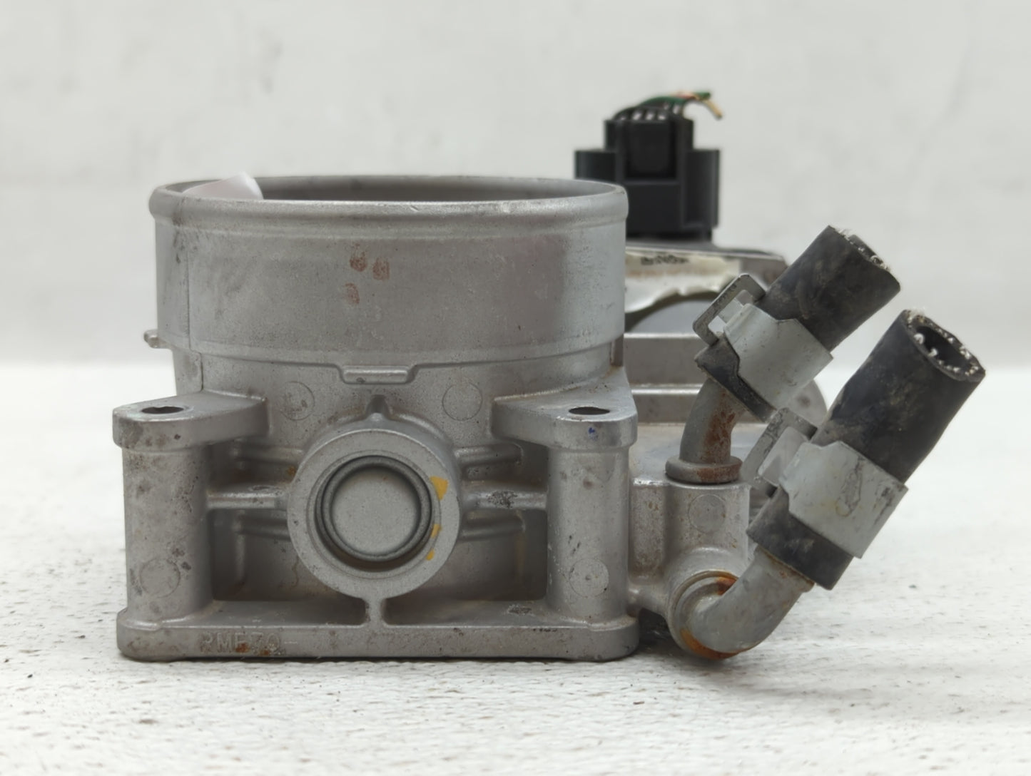 2013-2014 Nissan Pathfinder Throttle Body P/N:670019 Fits Fits 2007 2008 2009 2010 2011 2012 2013 2014 OEM Used Auto Parts -