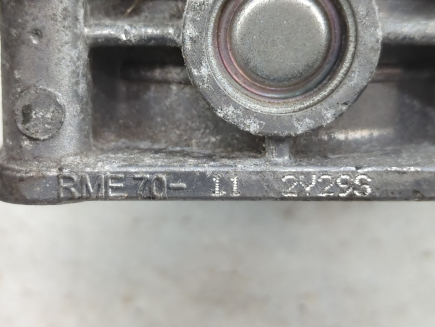 2013-2014 Nissan Pathfinder Throttle Body P/N:RME70-11 Fits Fits 2007 2008 2009 2010 2011 2012 2013 2014 OEM Used Auto Parts