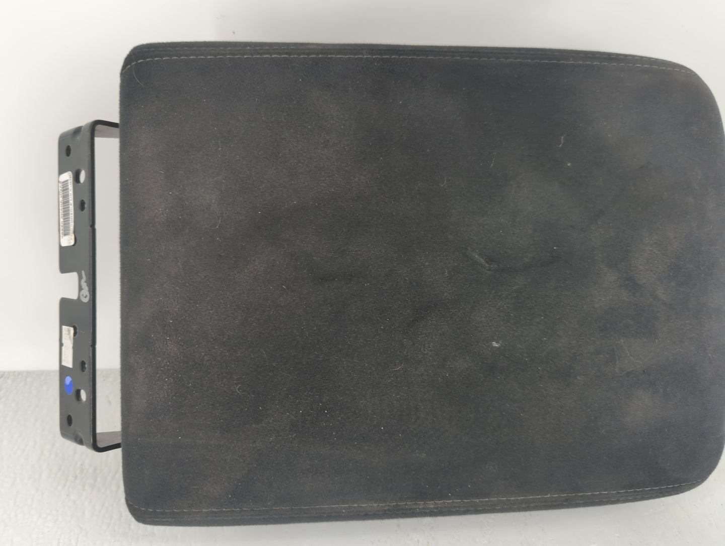 2013 Nissan Pathfinder Center Console Armrest Cover Lid Black - Oemusedautoparts1.com