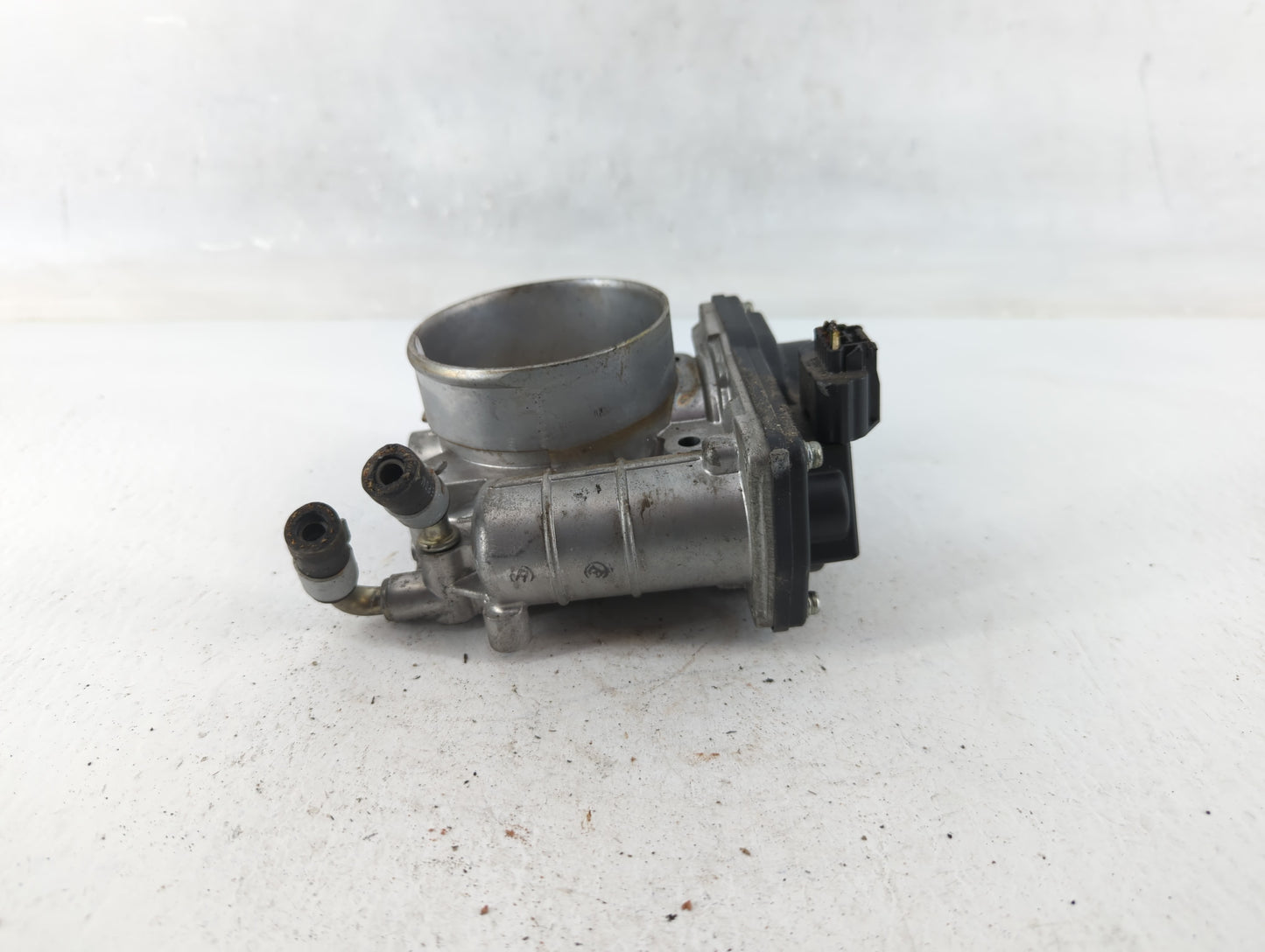 2013-2014 Nissan Pathfinder Throttle Body P/N:2Y22S RME70-11 Fits Fits 2007 2008 2009 2010 2011 2012 2013 2014 OEM Used Auto