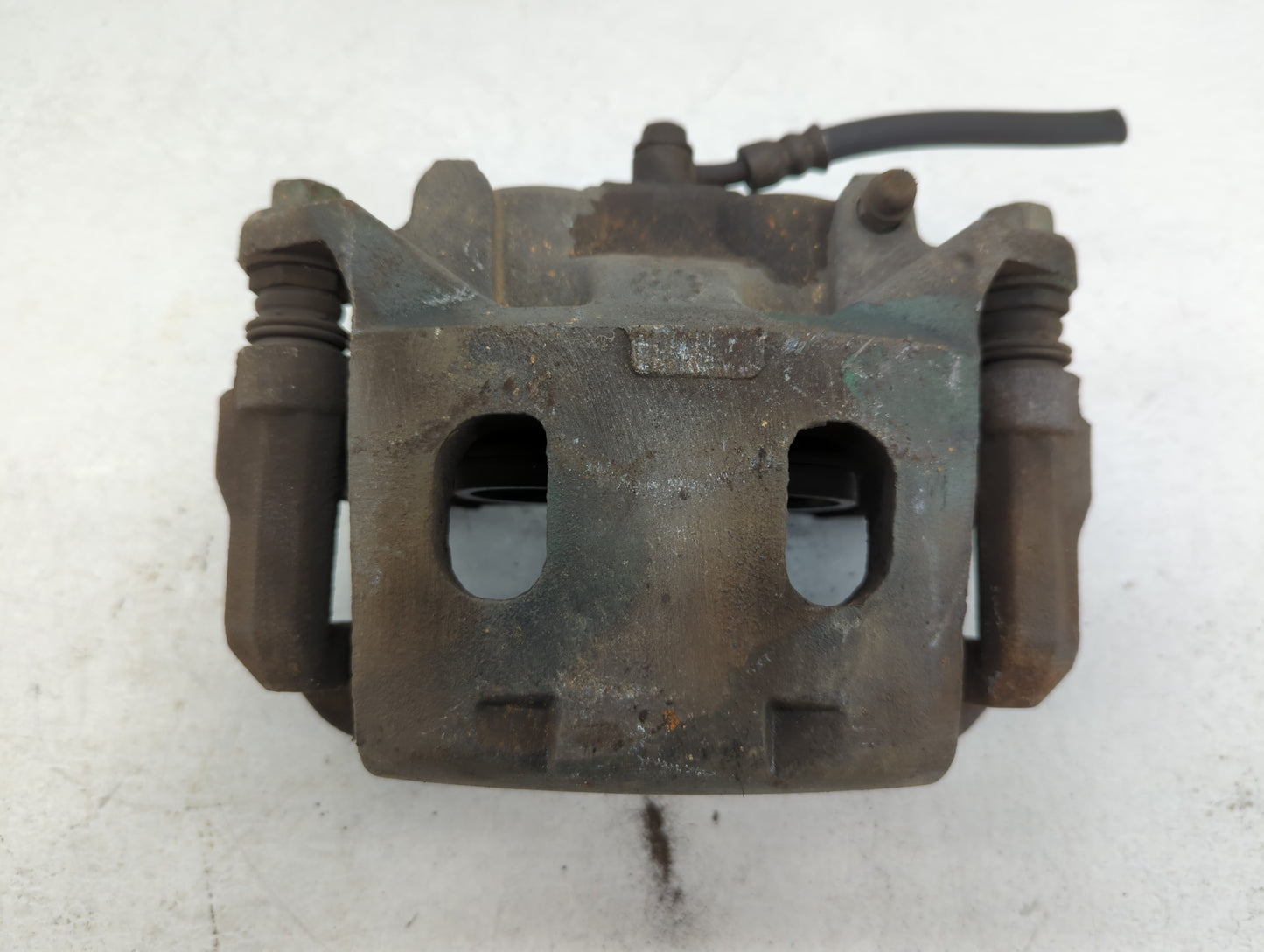 2013-2020 Nissan Pathfinder Front Driver Left Brake Caliper - Oemusedautoparts1.com