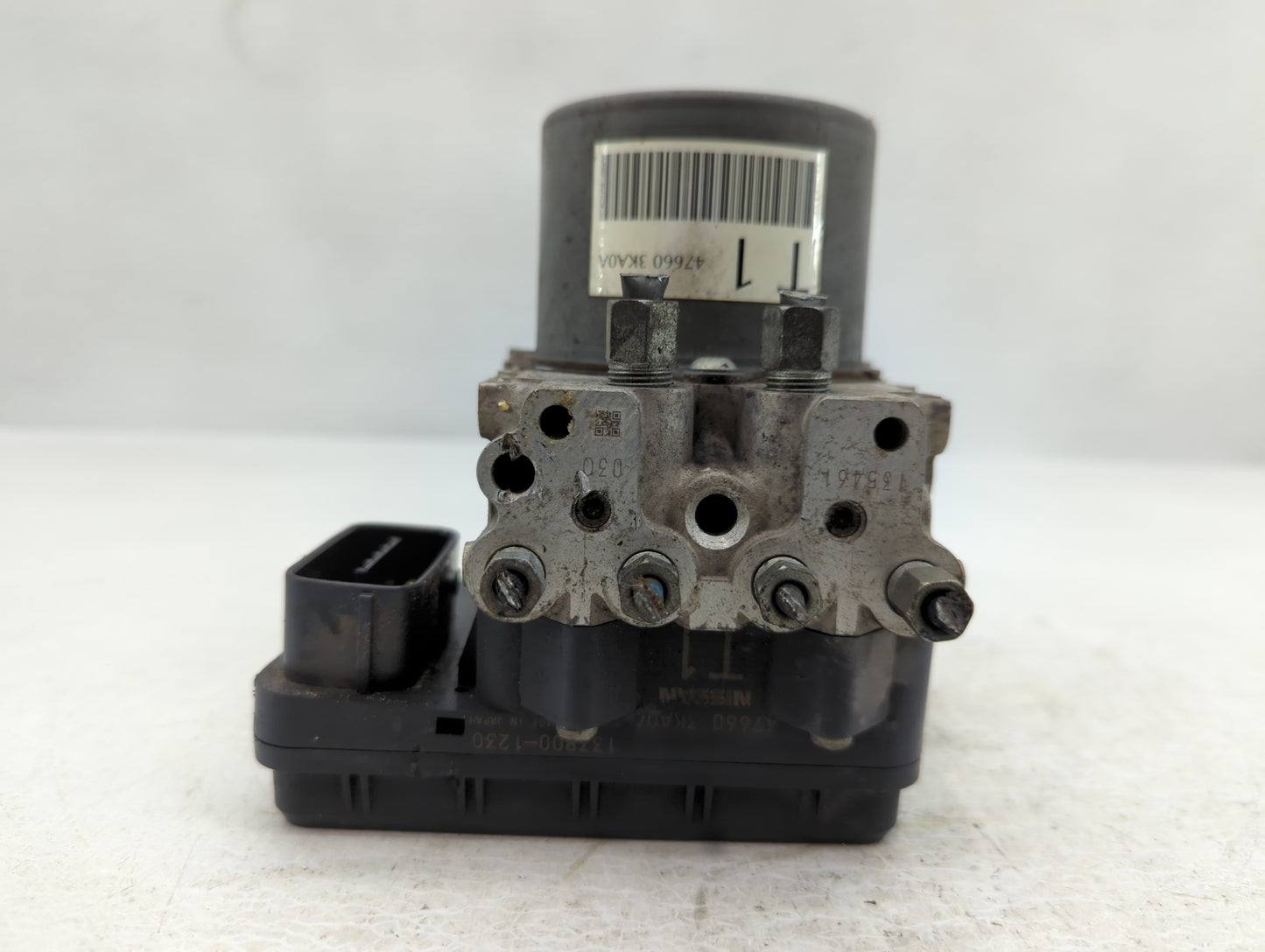2013-2014 Nissan Pathfinder ABS Pump Control Module Replacement P/N:47660 3KA0A Fits Fits 2013 2014 OEM Used Auto Parts - Oe