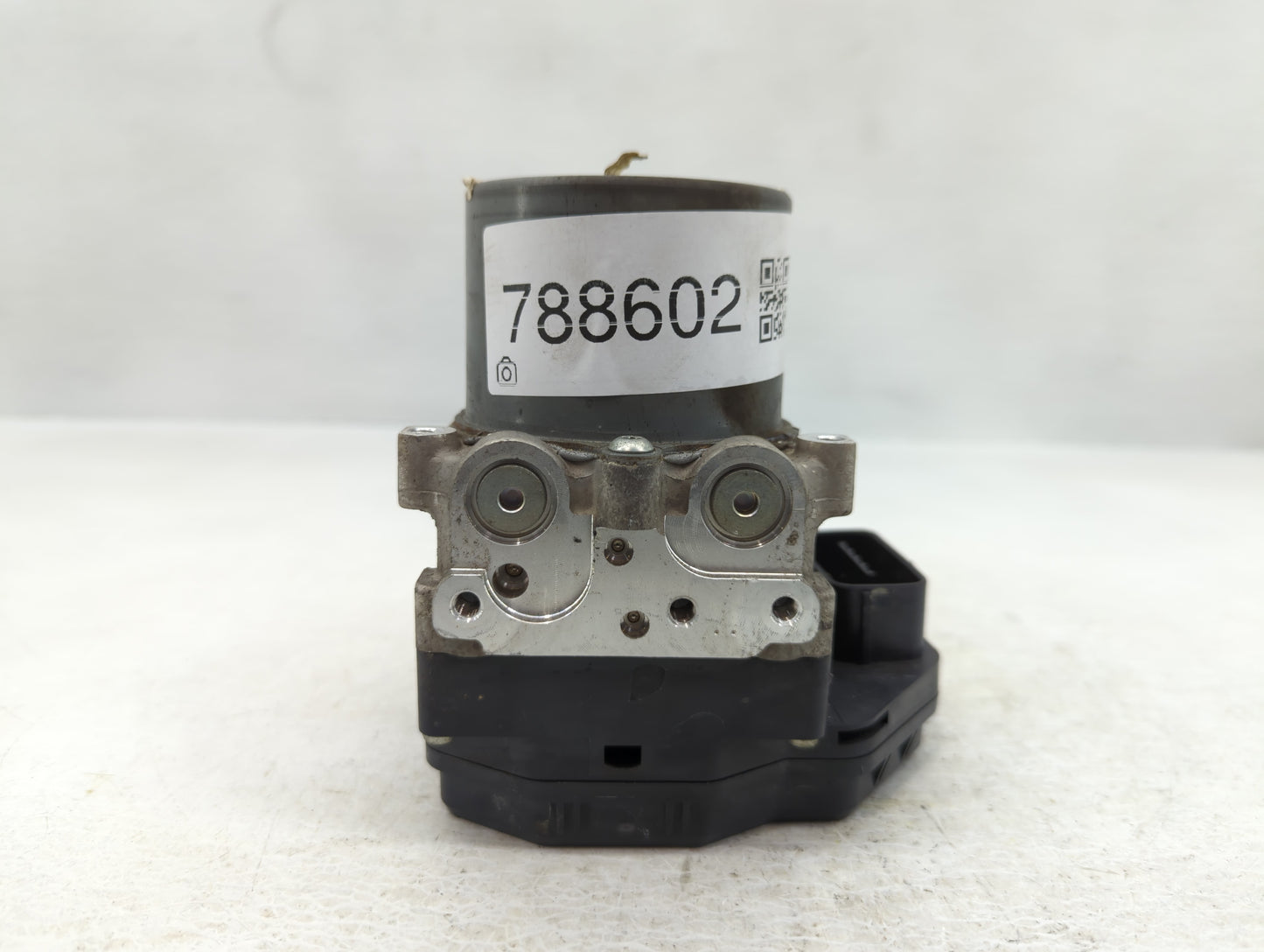 2013-2014 Nissan Pathfinder ABS Pump Control Module Replacement P/N:47660 3KA0A Fits Fits 2013 2014 OEM Used Auto Parts - Oe