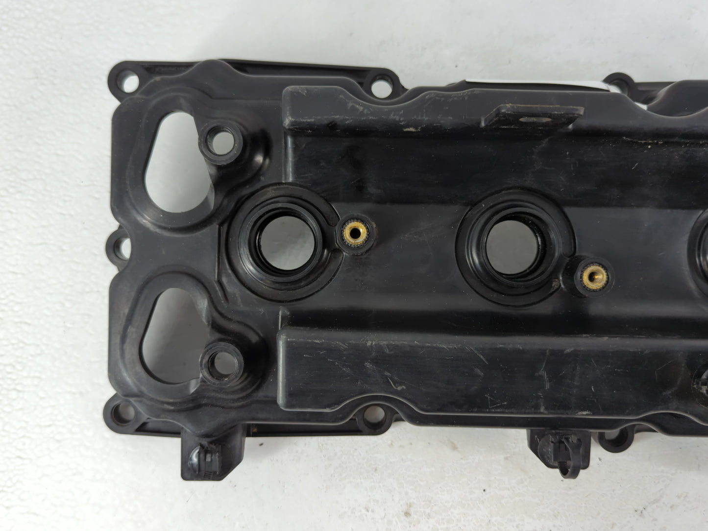 2013 Nissan Pathfinder Driver Left Cylinder Head Valve Cover P/N:Y2127-021 Fits OEM Used Auto Parts - Oemusedautoparts1.com