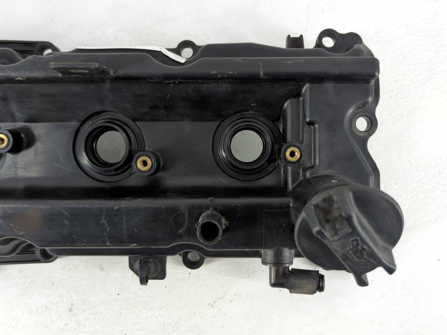 2013 Nissan Pathfinder Driver Left Cylinder Head Valve Cover P/N:Y2127-021 Fits OEM Used Auto Parts - Oemusedautoparts1.com