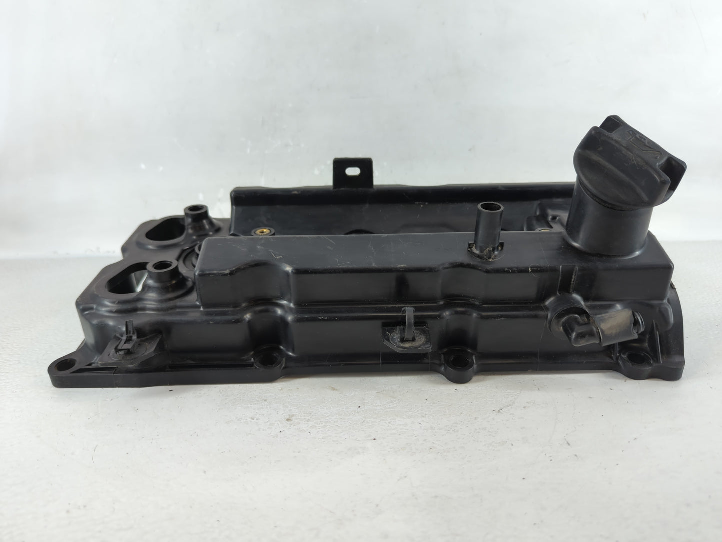 2013 Nissan Pathfinder Driver Left Cylinder Head Valve Cover P/N:Y2127-021 Fits OEM Used Auto Parts - Oemusedautoparts1.com