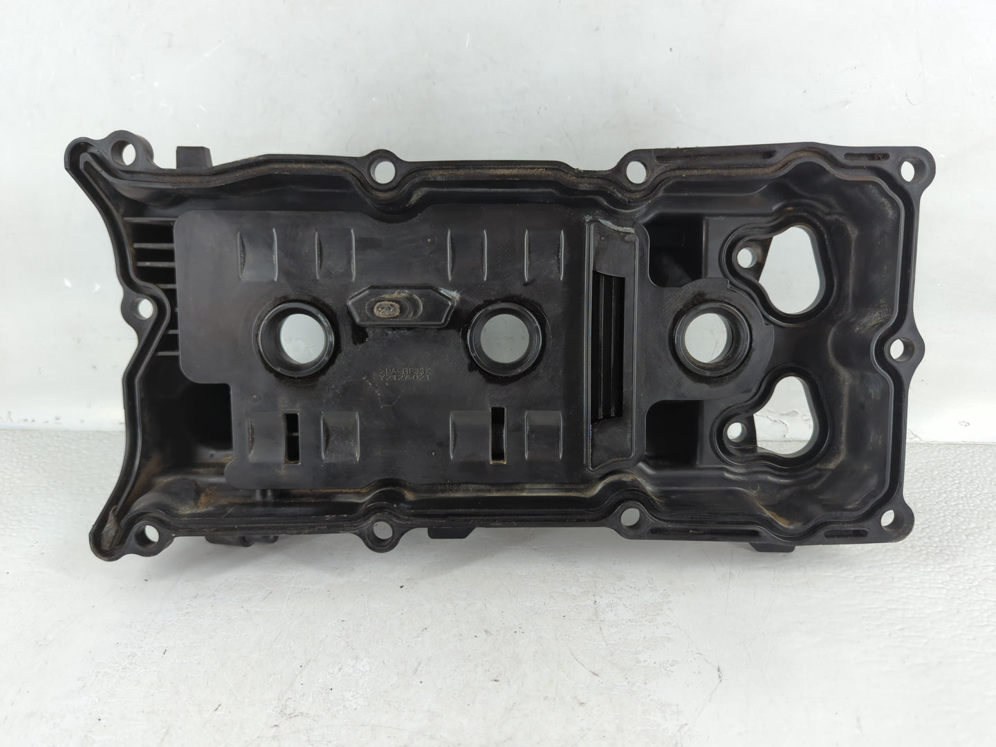 2013 Nissan Pathfinder Driver Left Cylinder Head Valve Cover P/N:Y2127-021 Fits OEM Used Auto Parts - Oemusedautoparts1.com